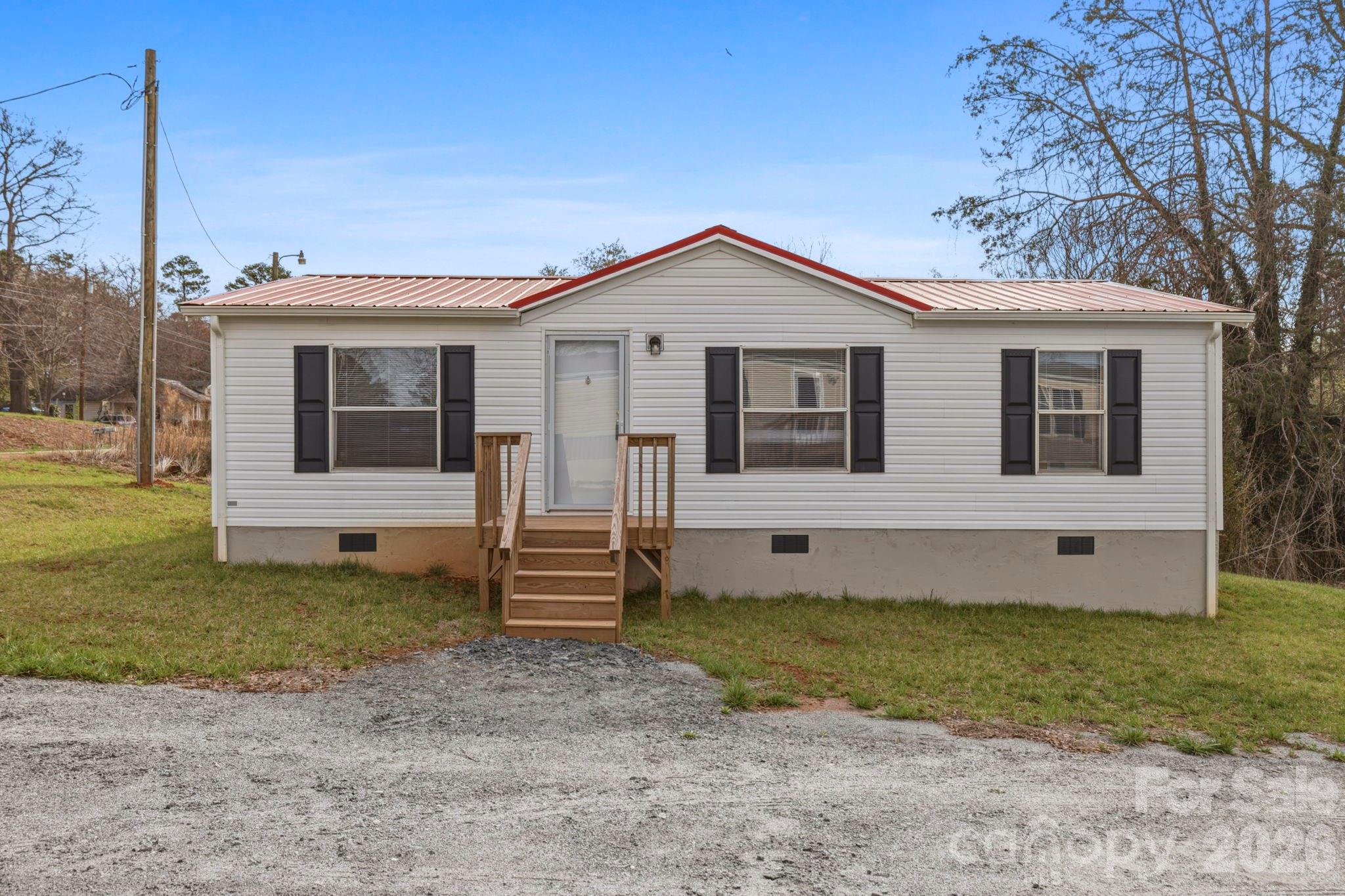 376 Puzzle Creek Road — Bostic