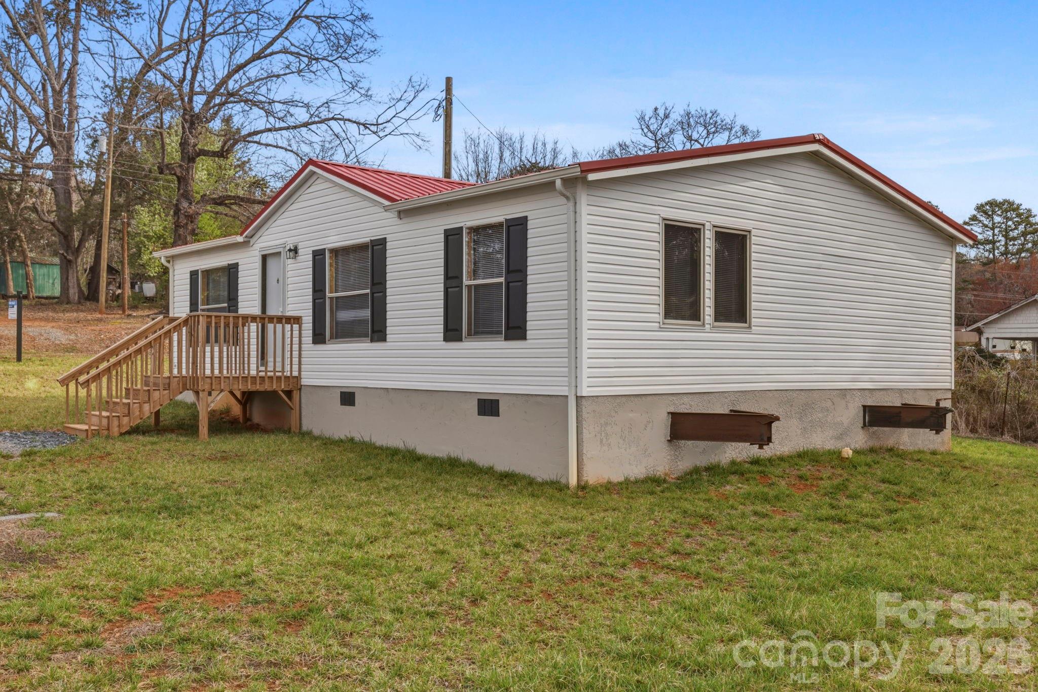 376 Puzzle Creek Road — Bostic