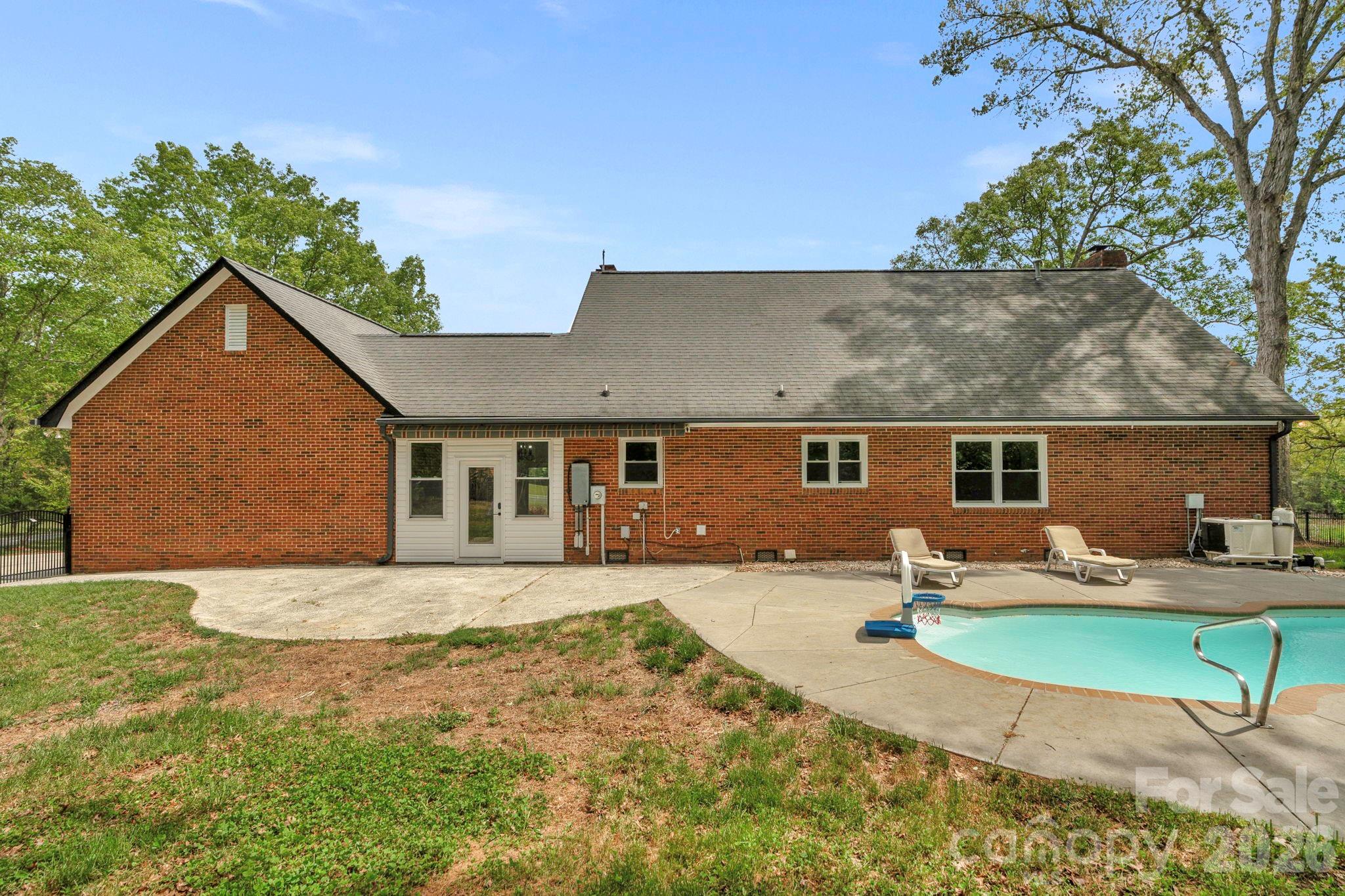 2505 Pleasant Grove Church Road — Marshville