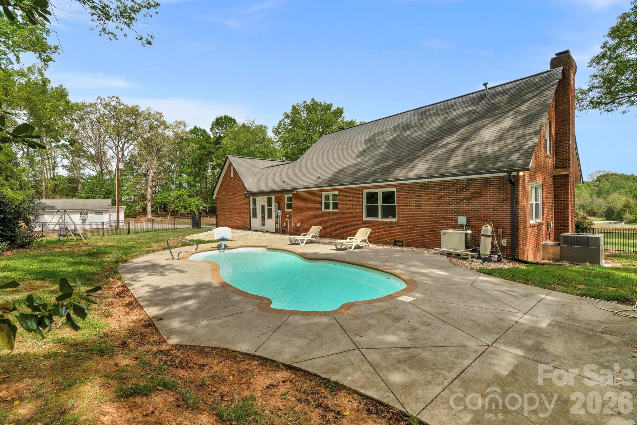 2505 Pleasant Grove Church Road — Marshville