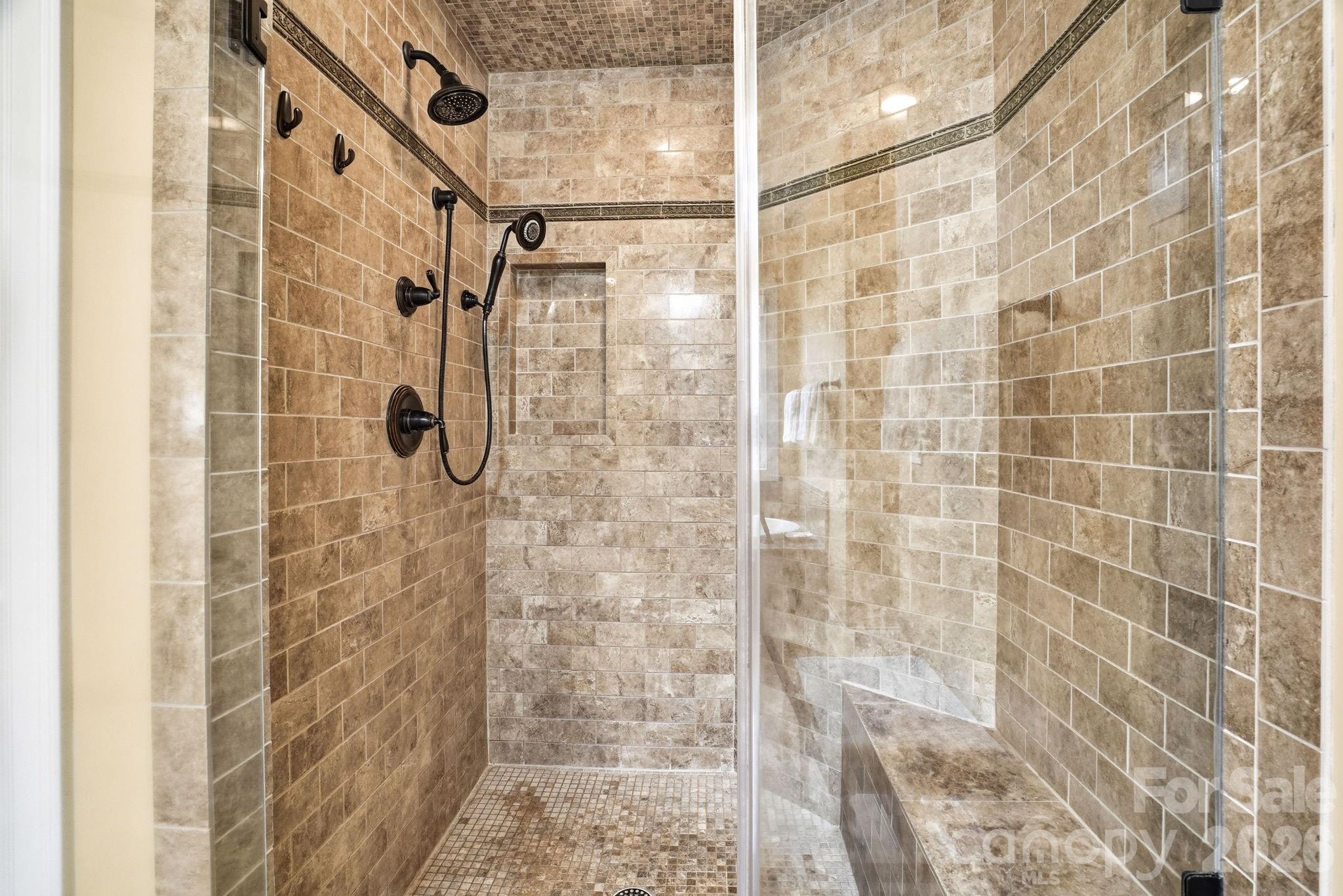 7282 James Court — Denver