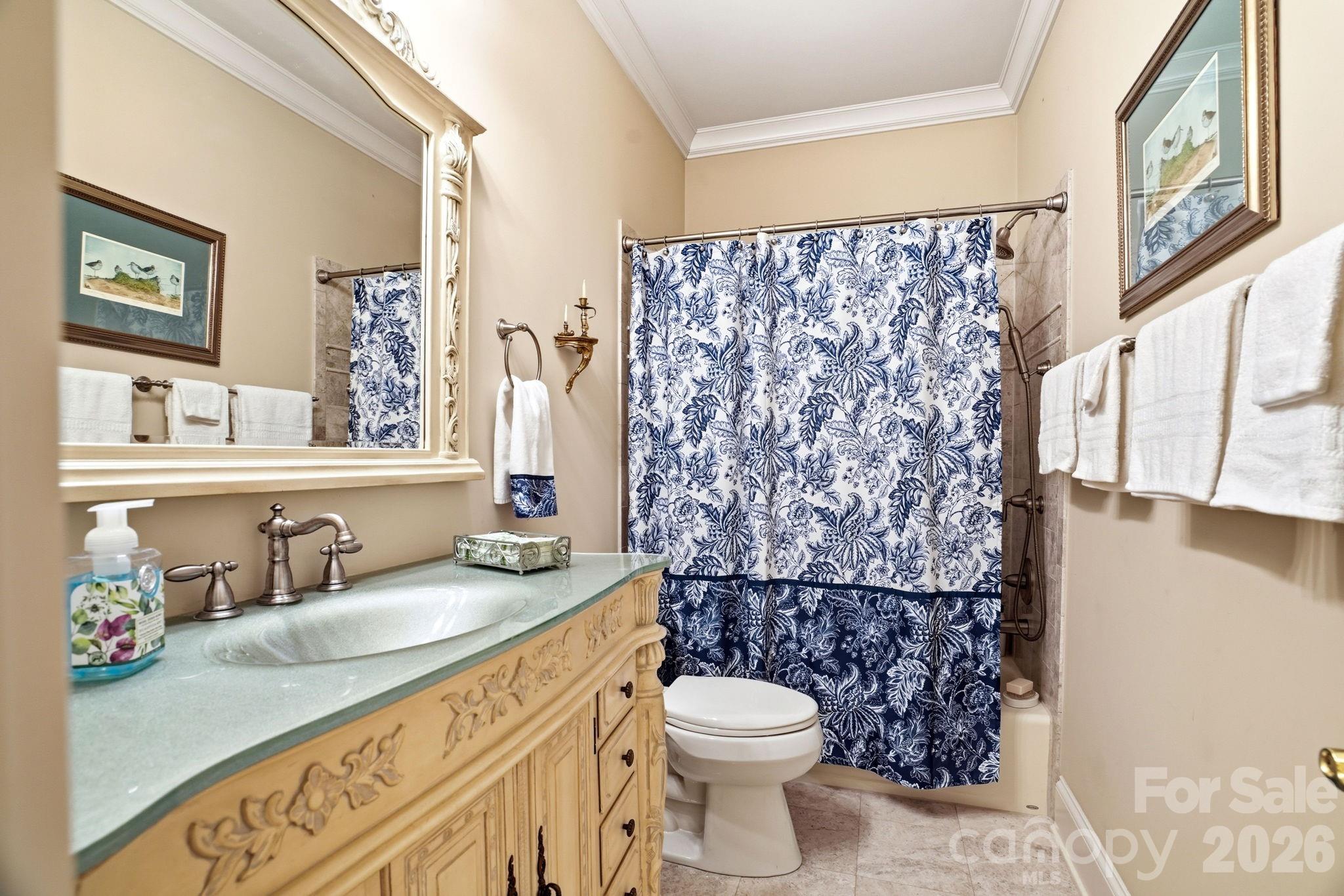 7282 James Court — Denver
