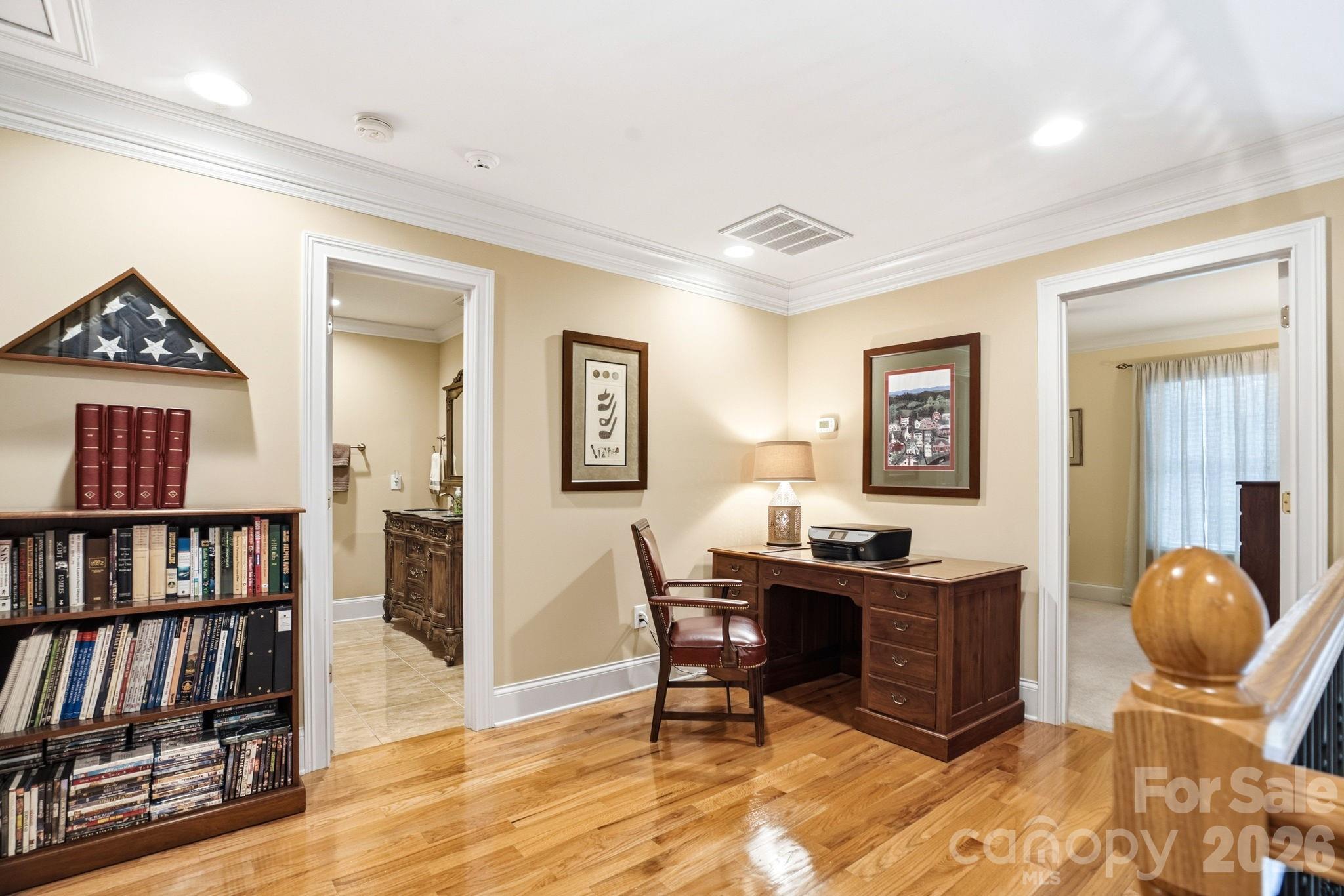 7282 James Court — Denver