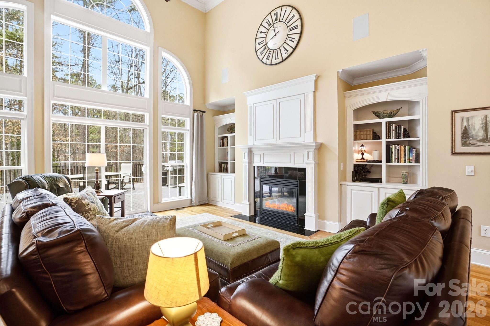 7282 James Court — Denver