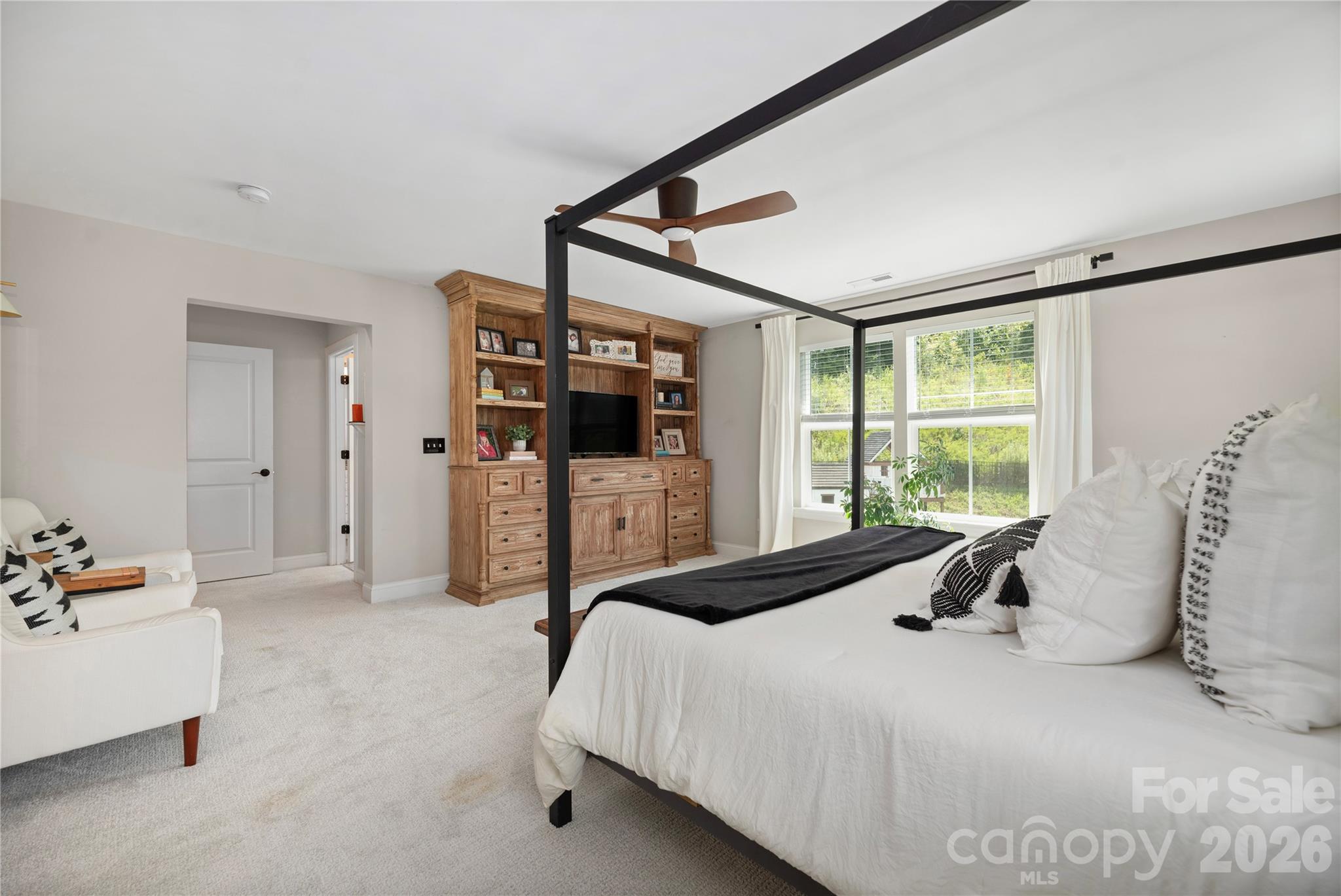 123 Country Lake Drive — Mooresville