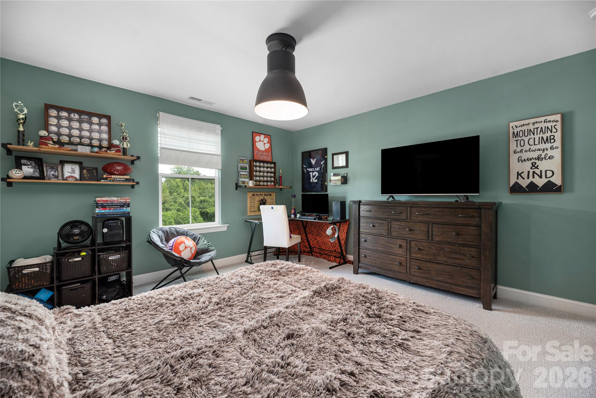 123 Country Lake Drive — Mooresville