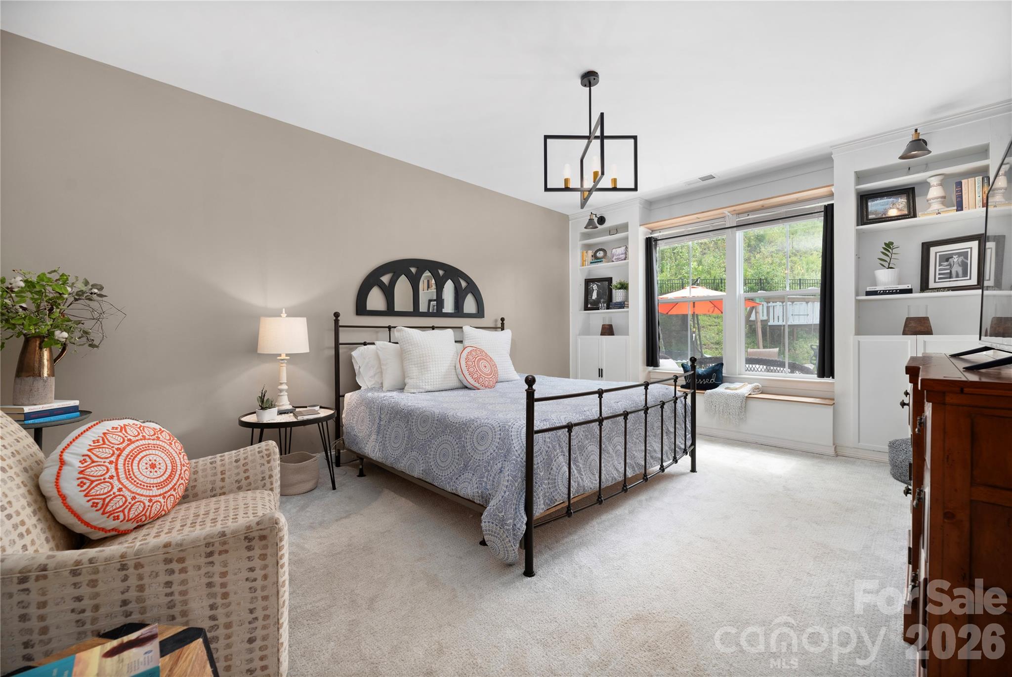 123 Country Lake Drive — Mooresville