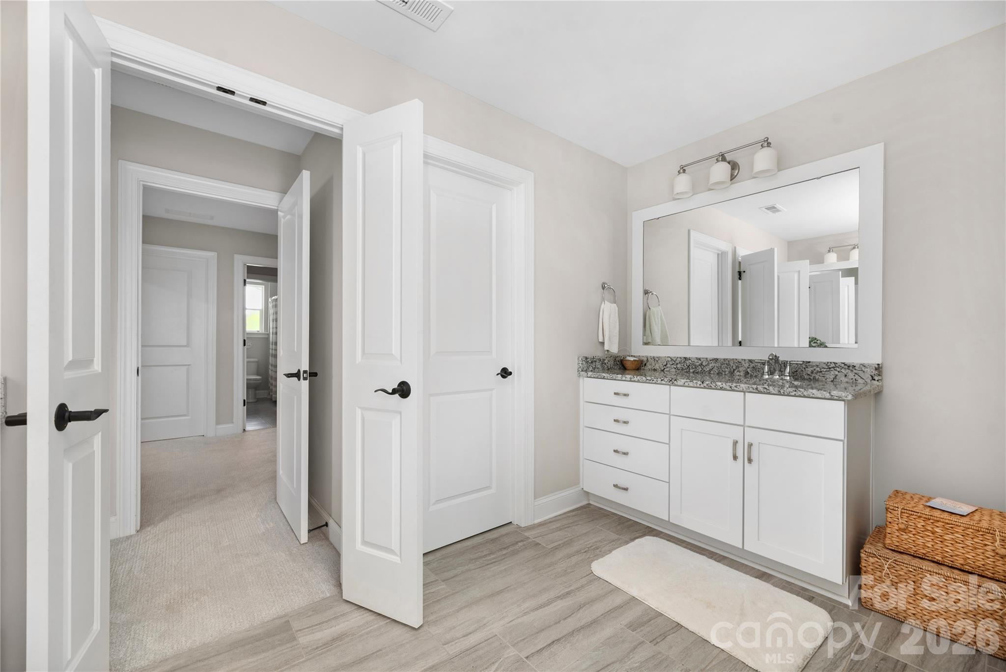 123 Country Lake Drive — Mooresville