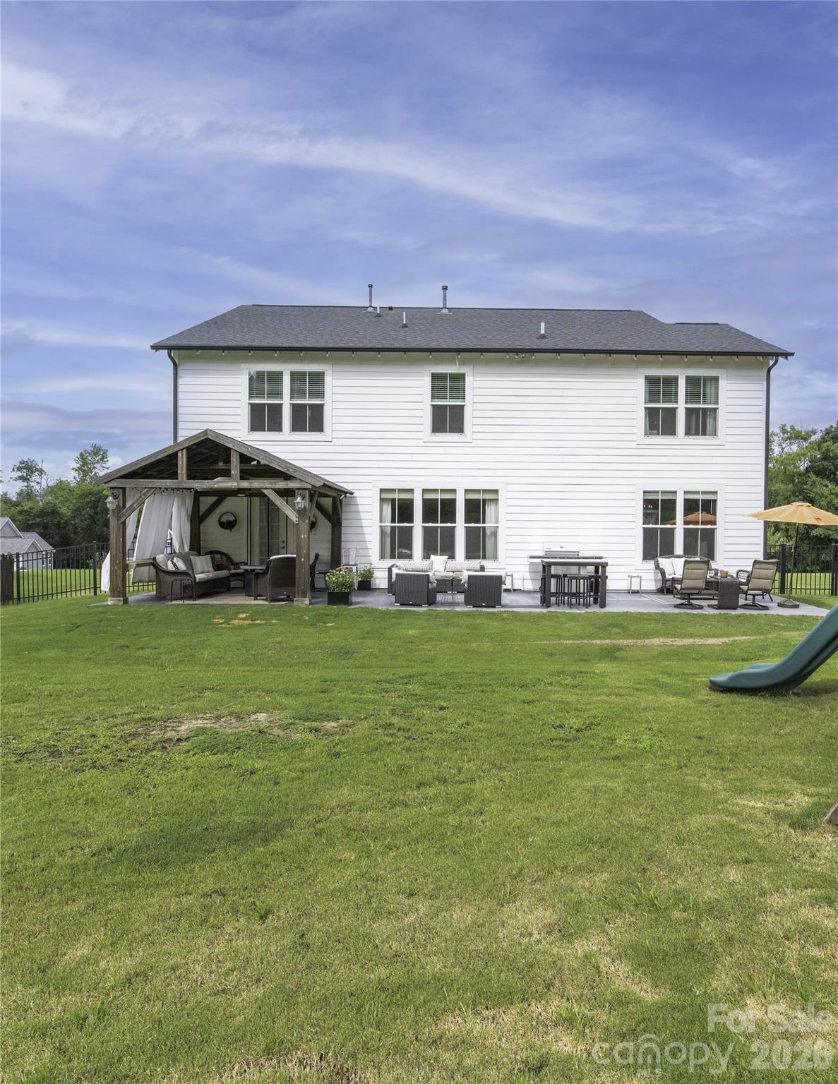 123 Country Lake Drive — Mooresville