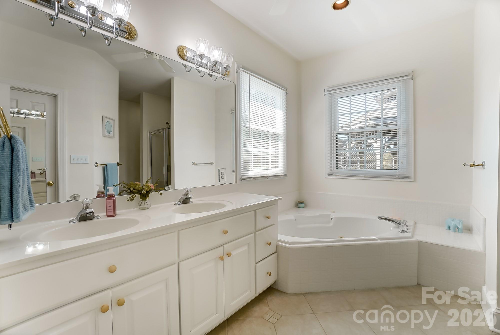 246 Canvasback Road — Mooresville