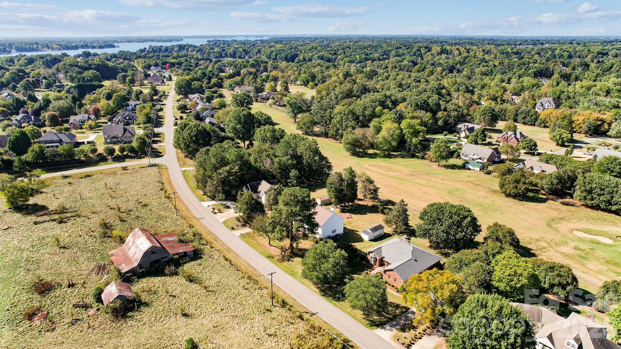 246 Canvasback Road — Mooresville