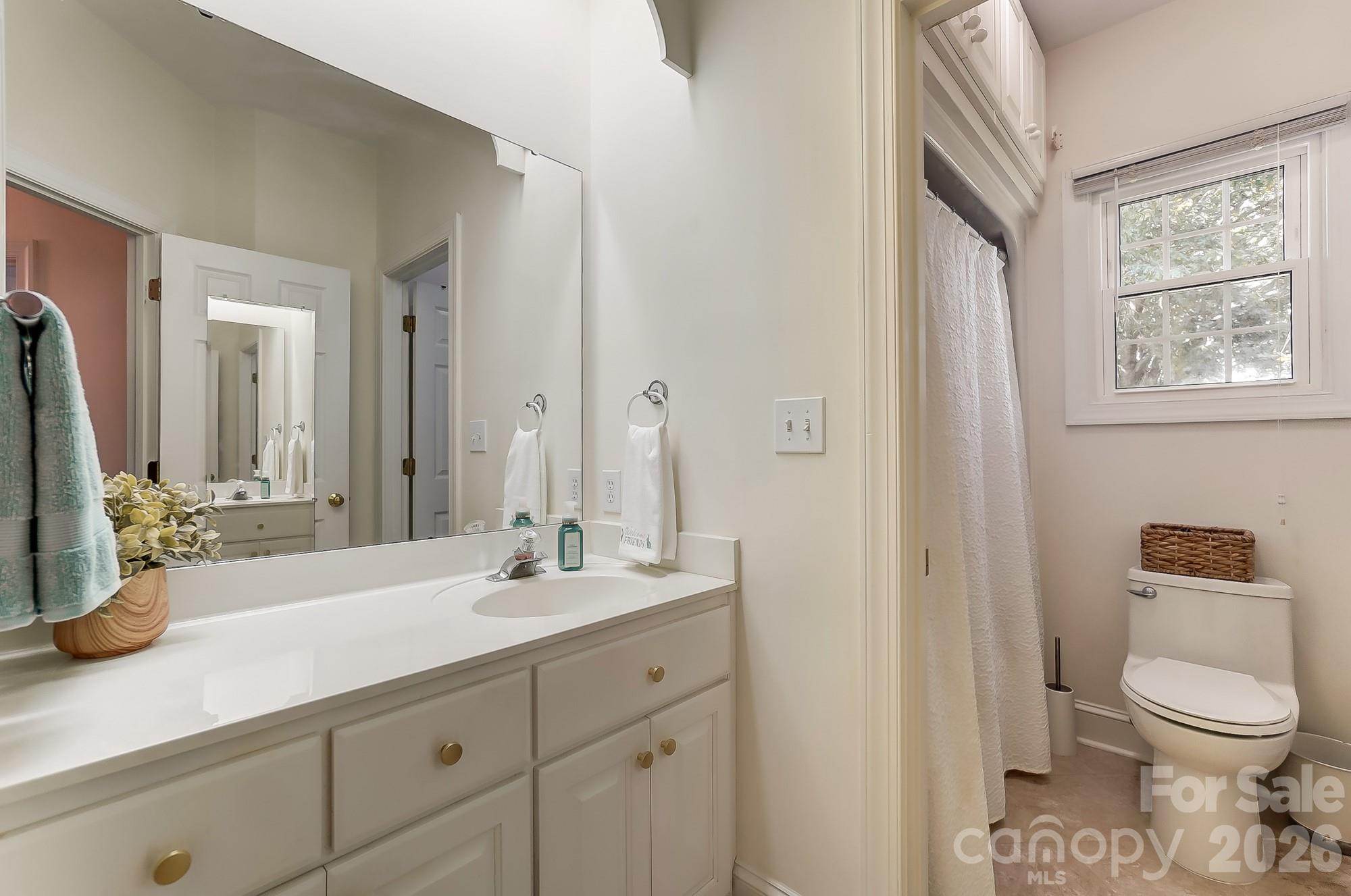 246 Canvasback Road — Mooresville