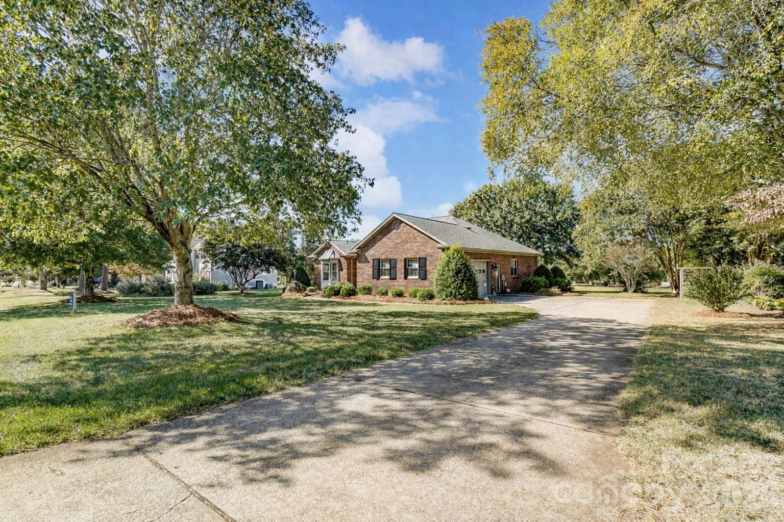 246 Canvasback Road — Mooresville