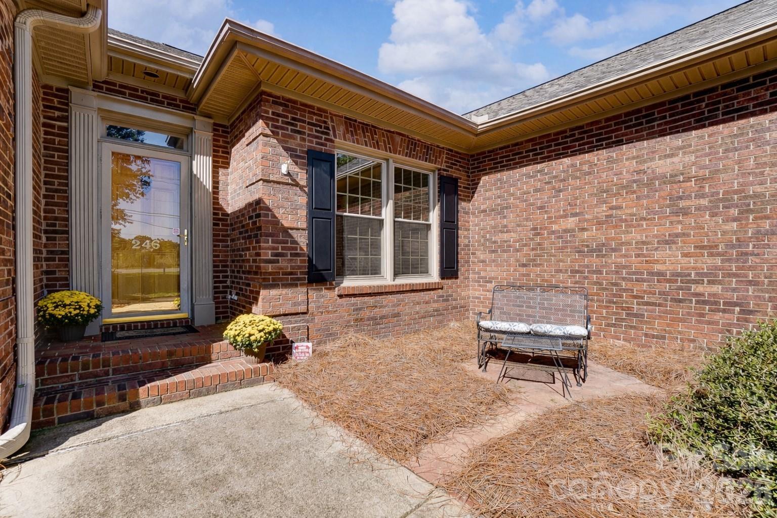 246 Canvasback Road — Mooresville