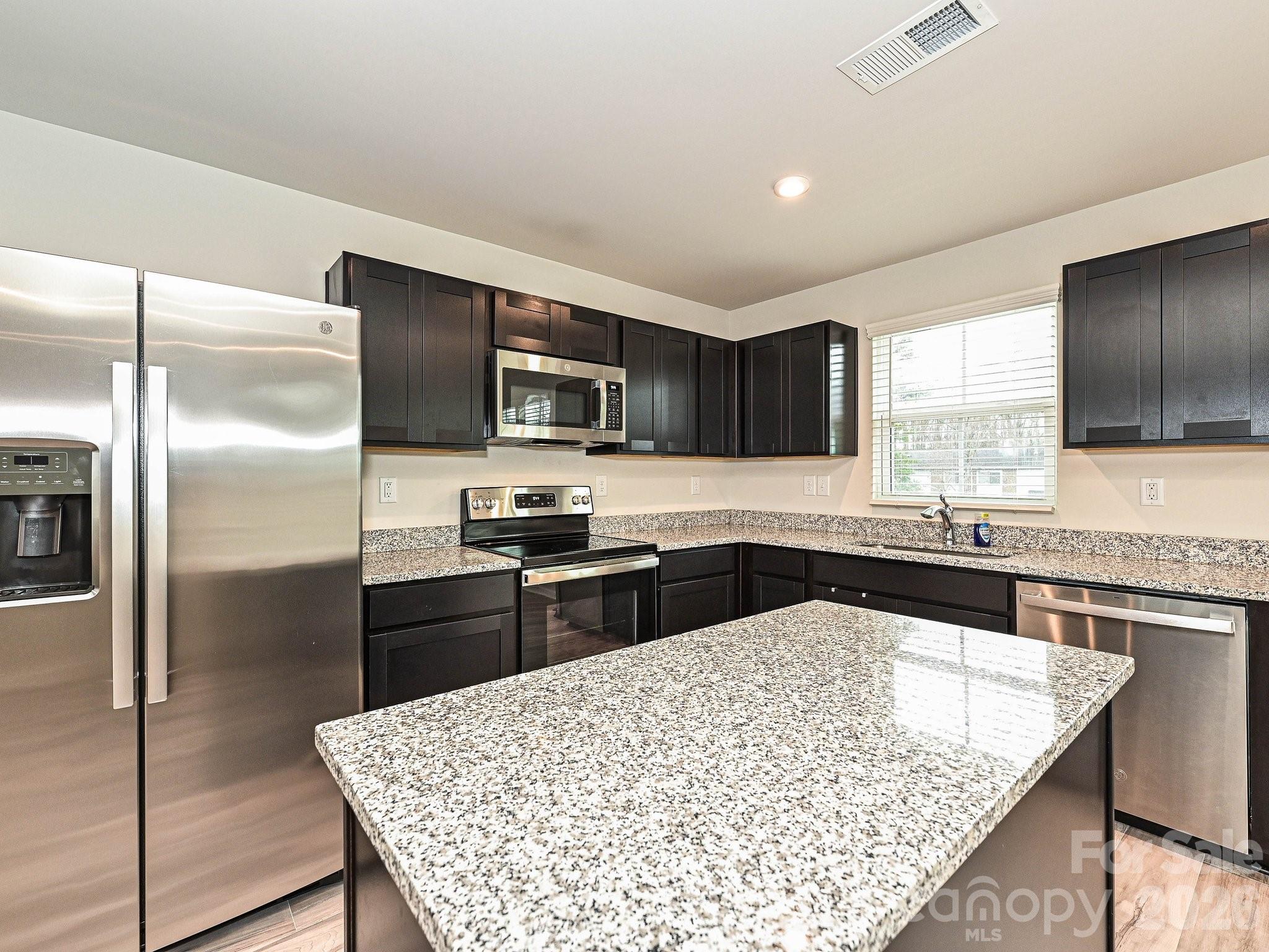 2037 Langer Street — Charlotte