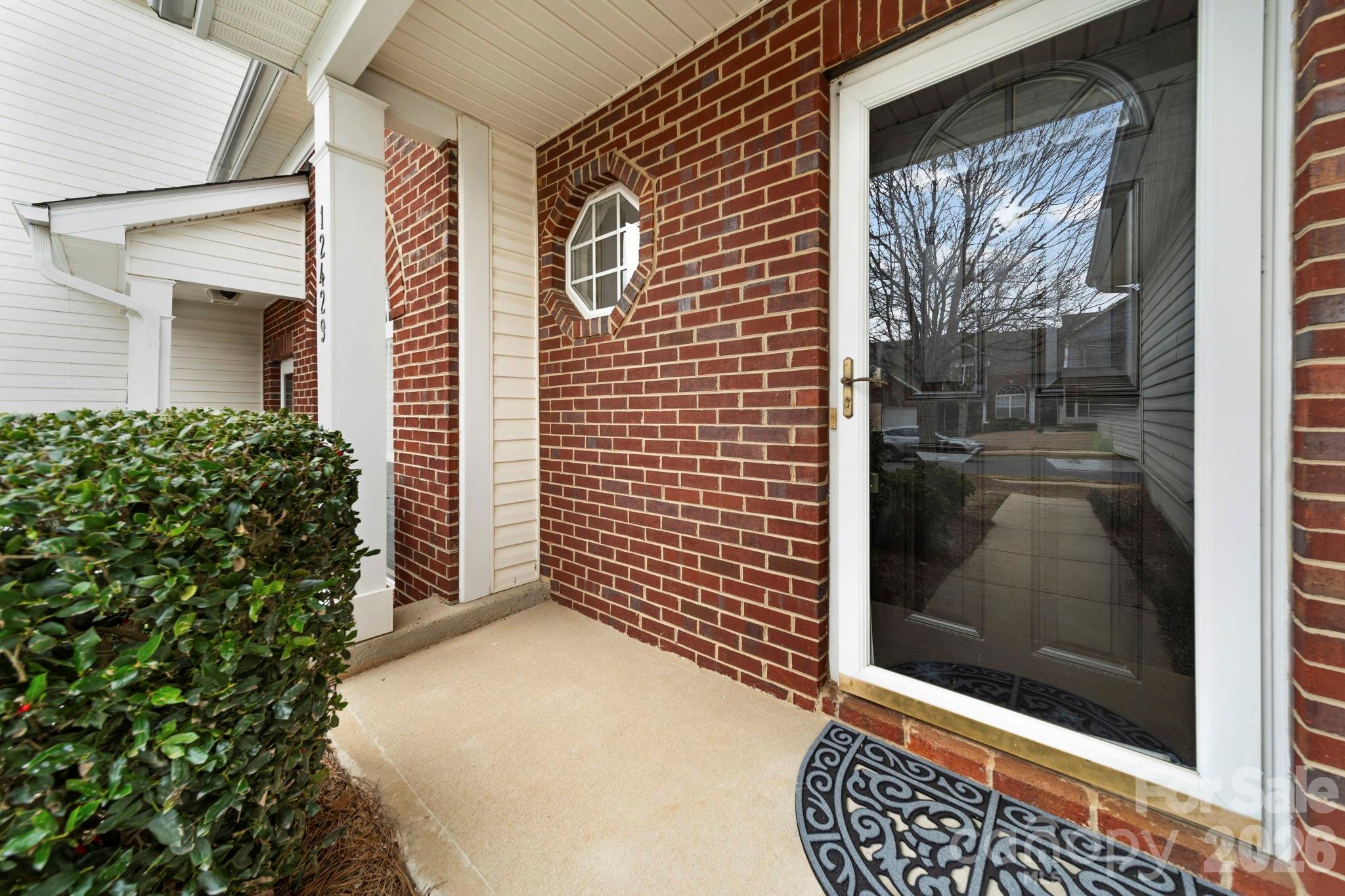 12429 Stratfield Place Circle — Pineville