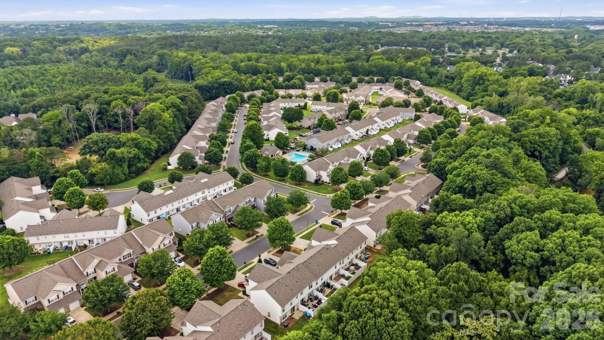 12429 Stratfield Place Circle — Pineville