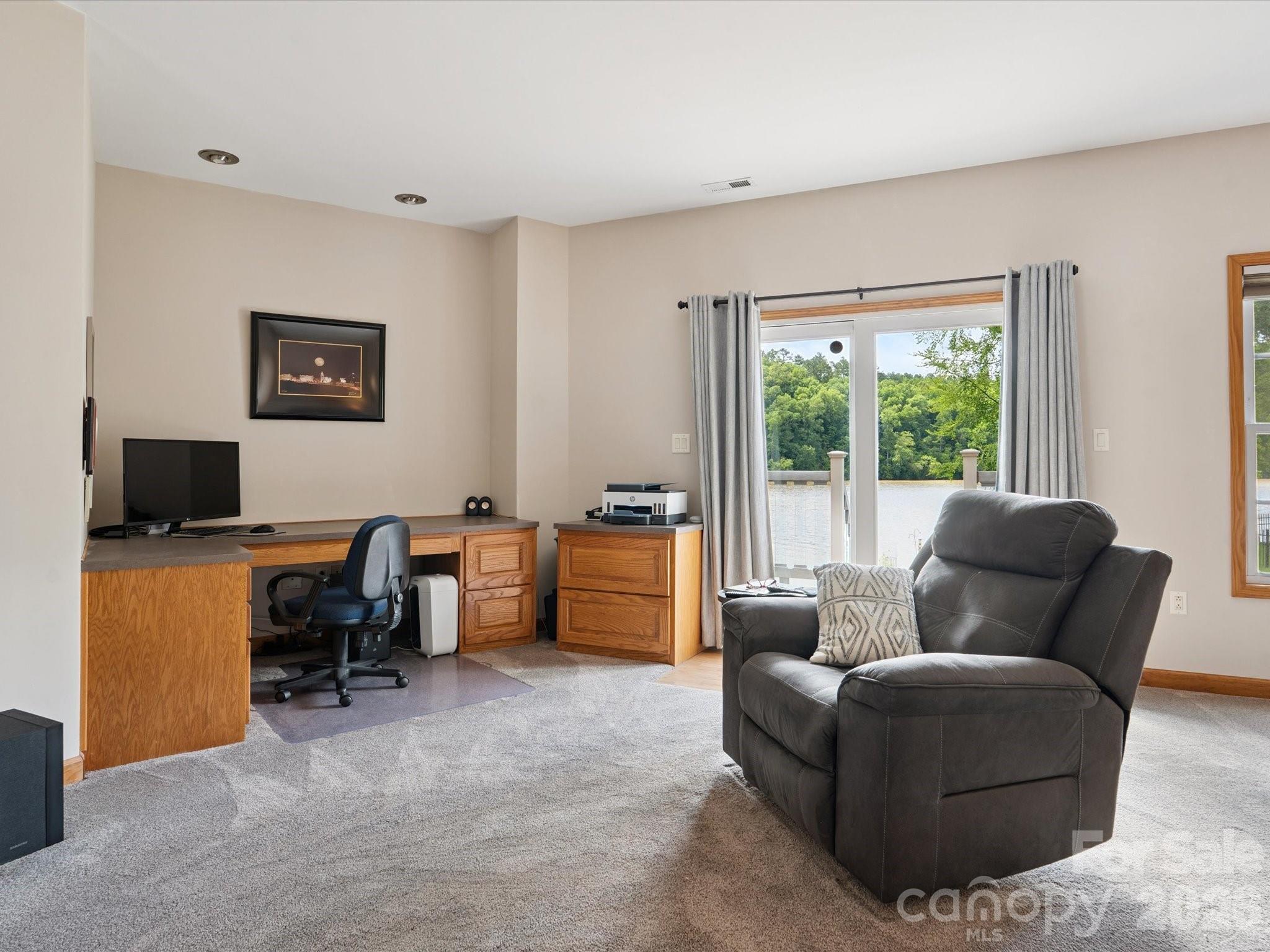 887 Living Waters Drive — Great Falls