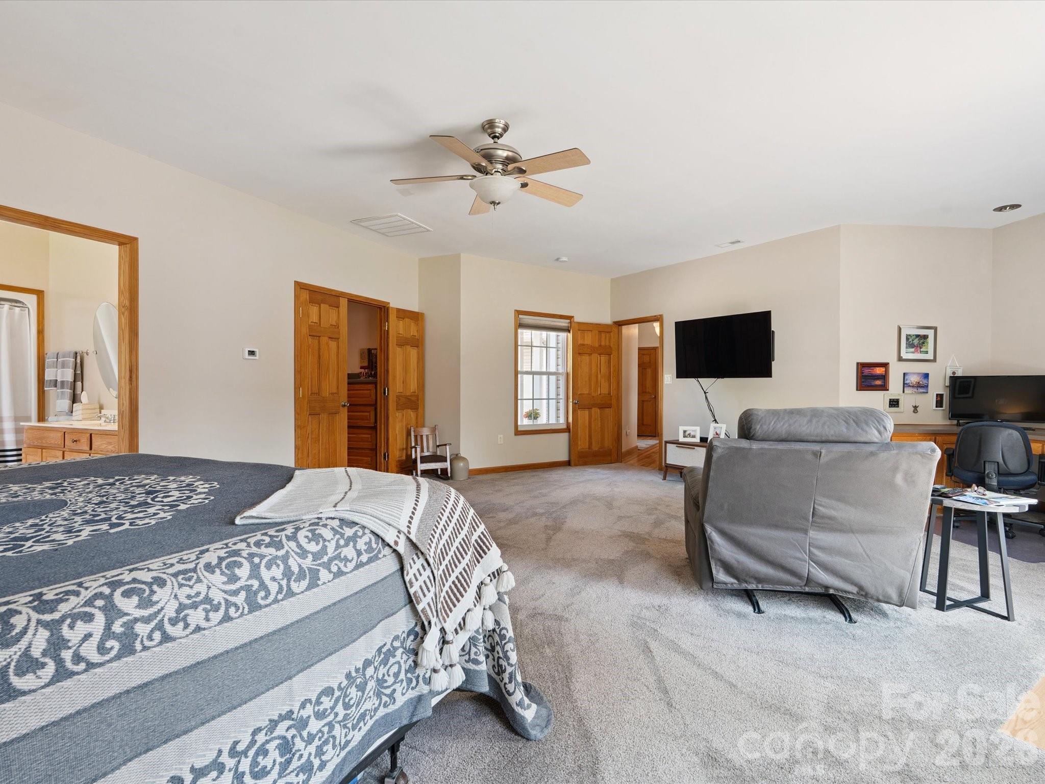 887 Living Waters Drive — Great Falls