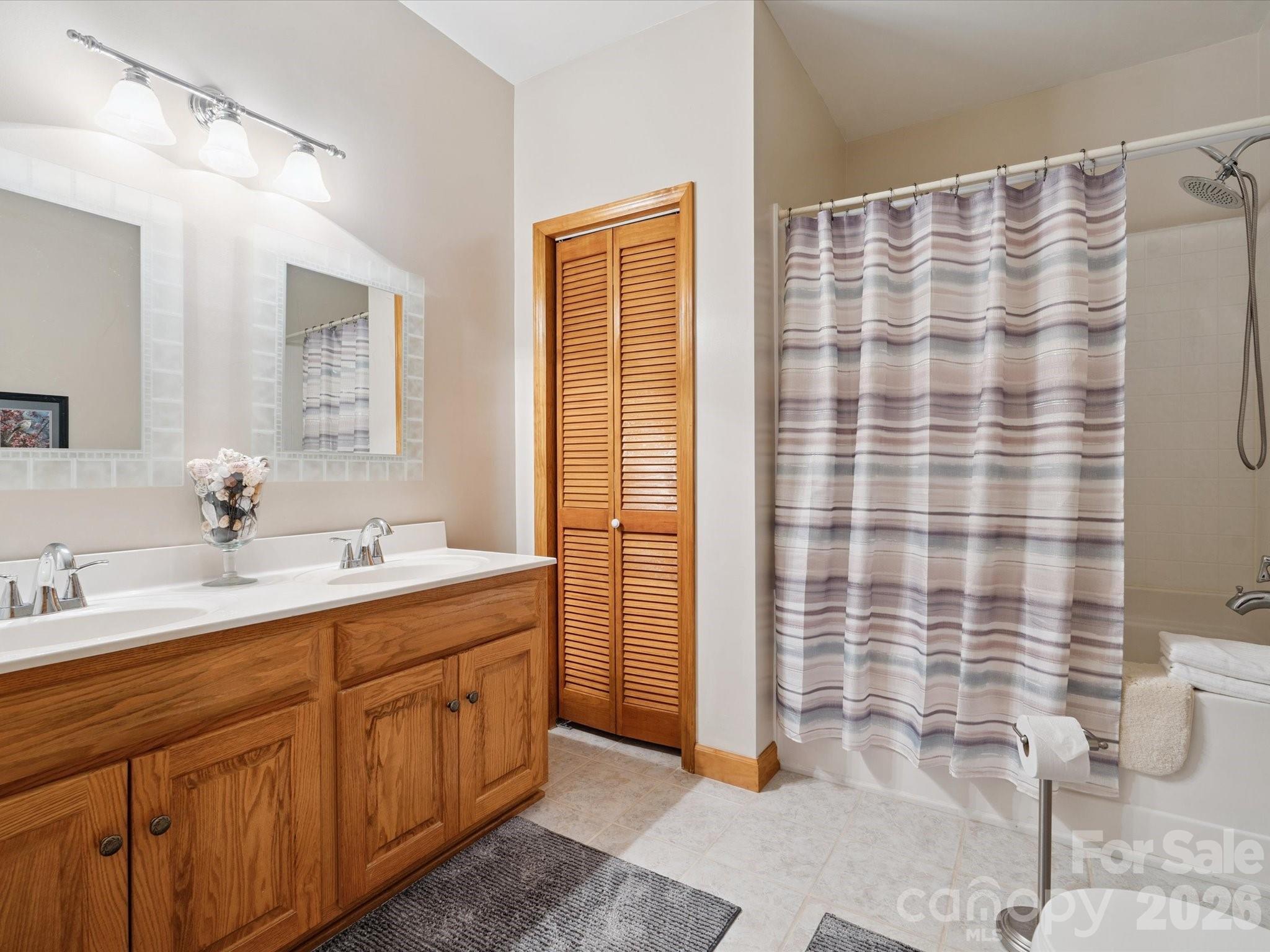 887 Living Waters Drive — Great Falls