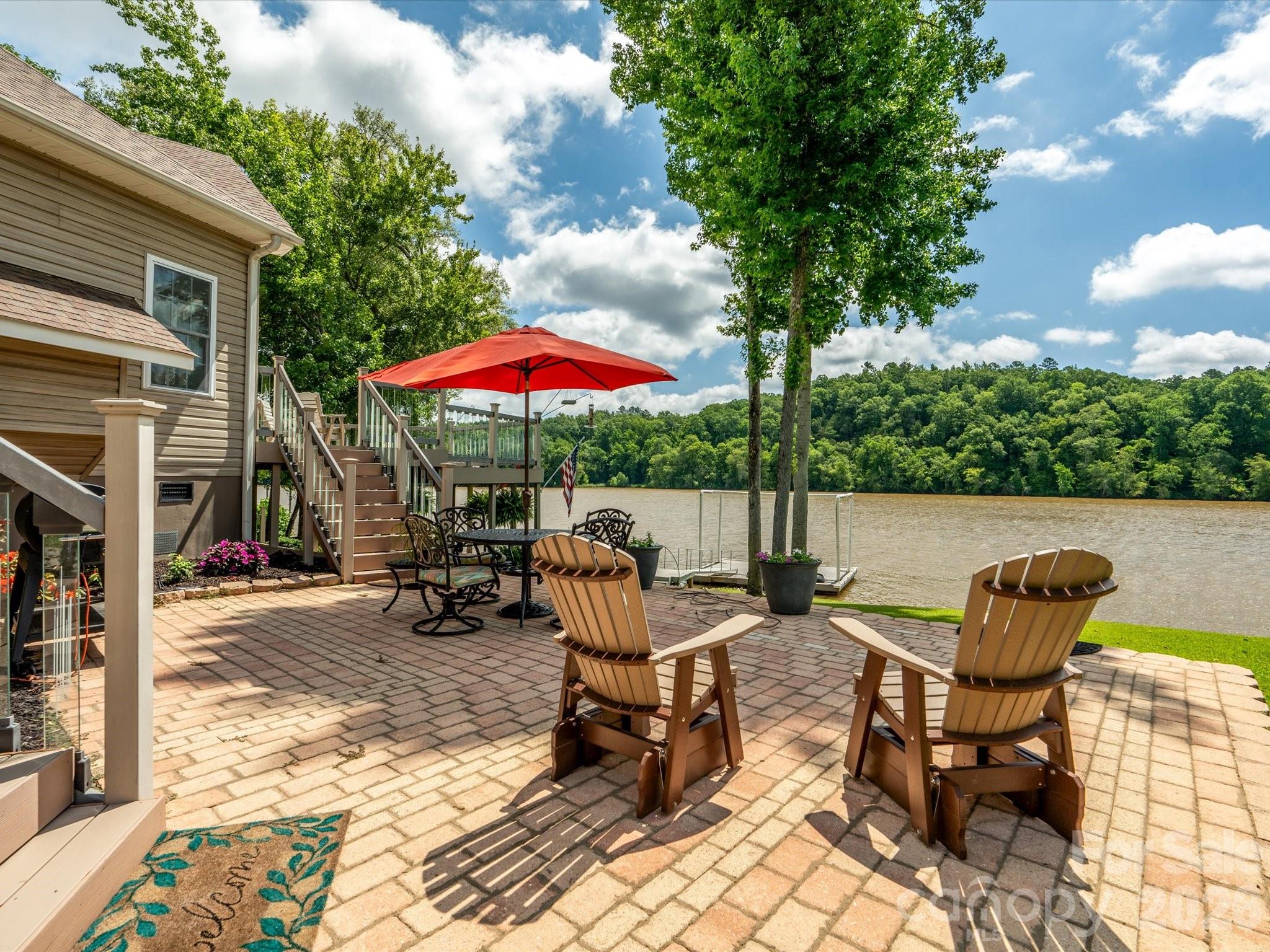 887 Living Waters Drive — Great Falls