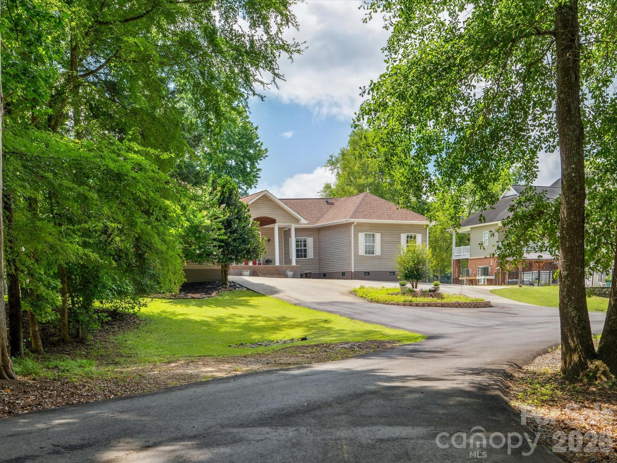 887 Living Waters Drive — Great Falls