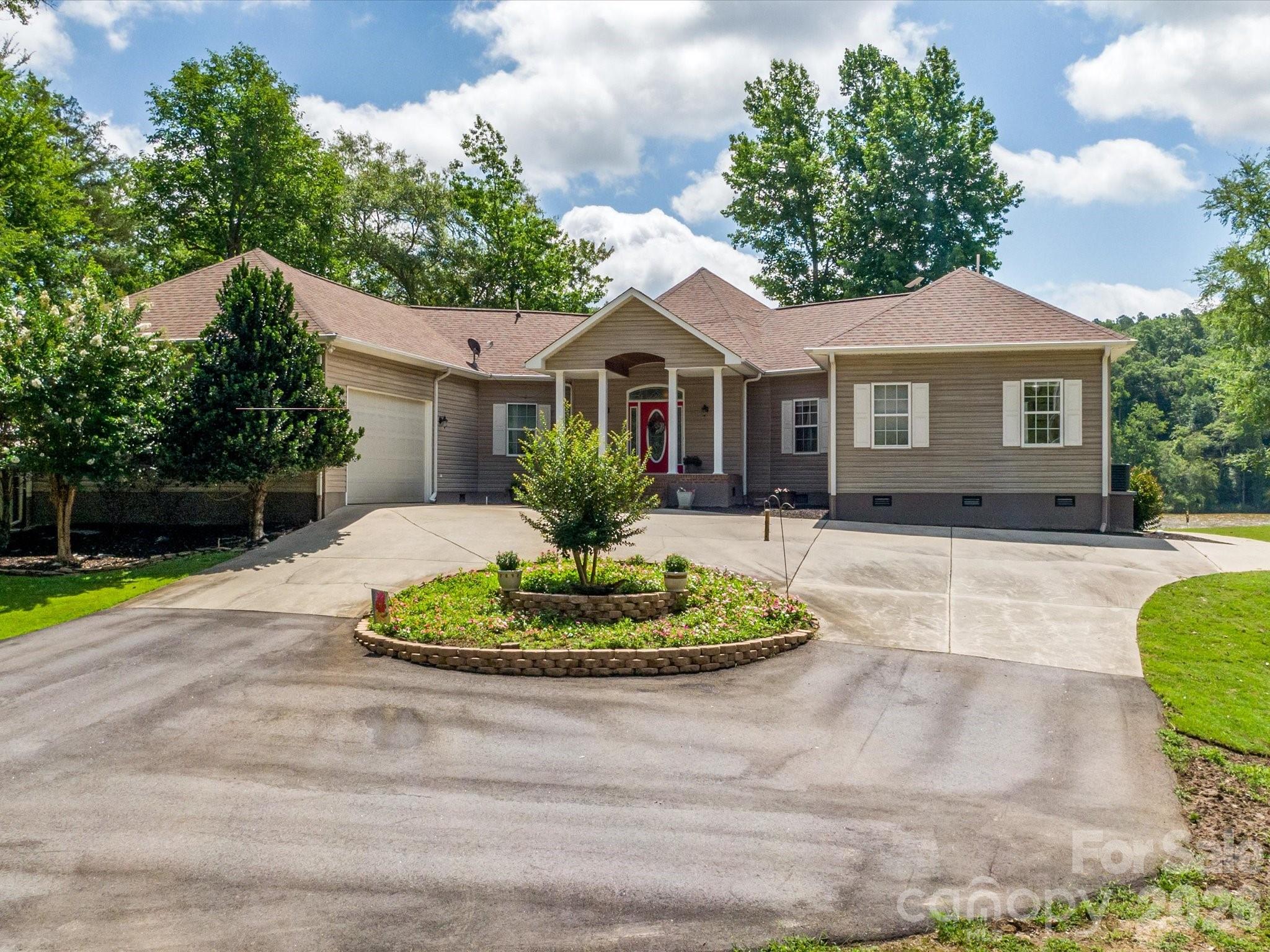 887 Living Waters Drive — Great Falls