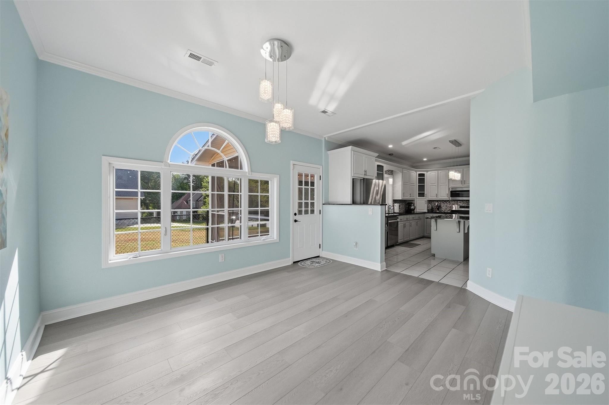 1360 Sweetbriar Lane — Hickory