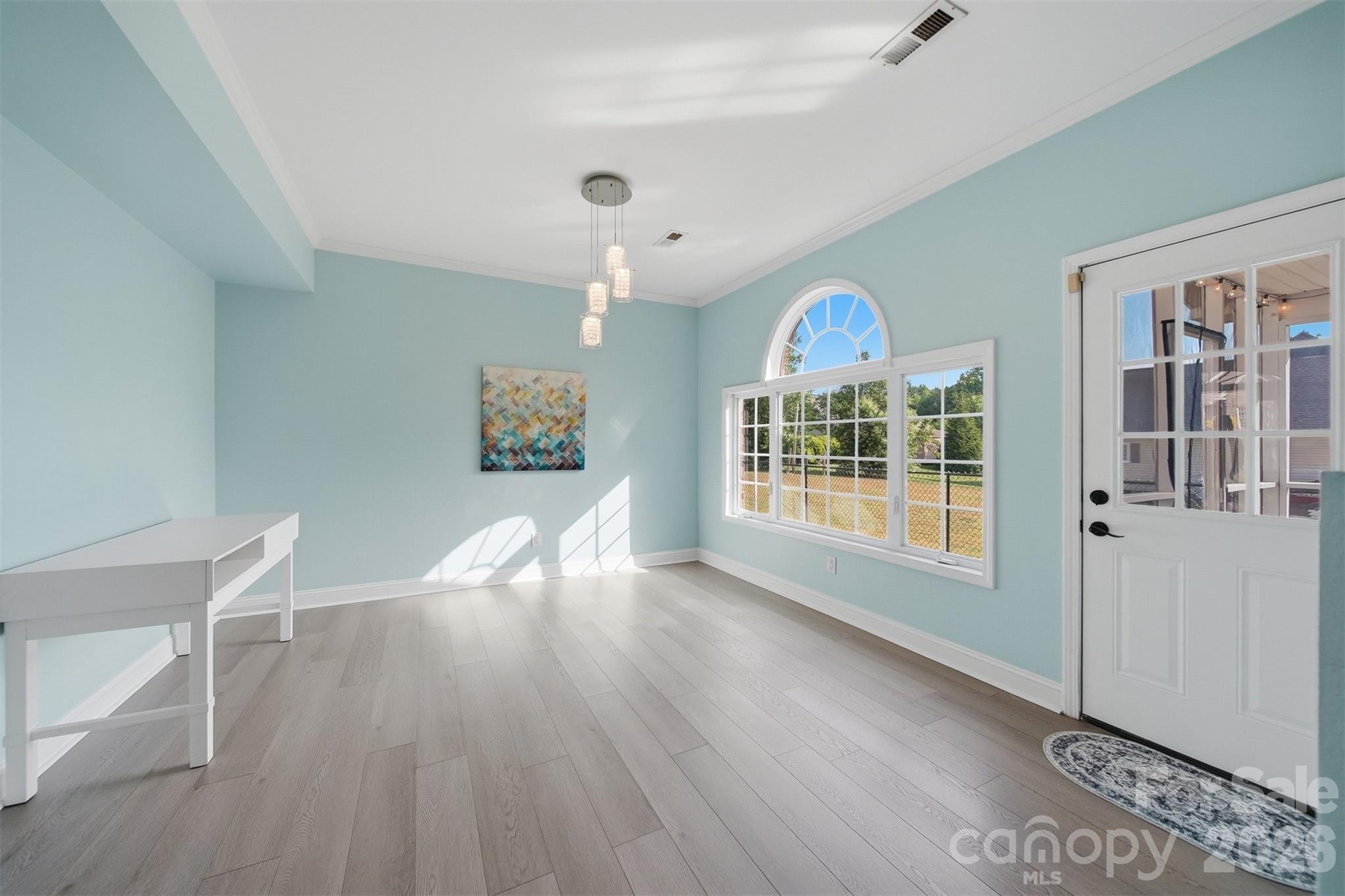 1360 Sweetbriar Lane — Hickory