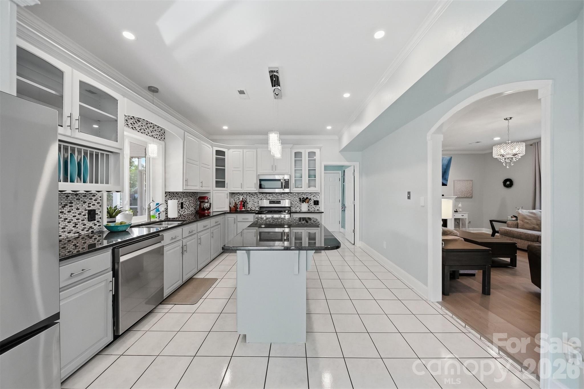 1360 Sweetbriar Lane — Hickory