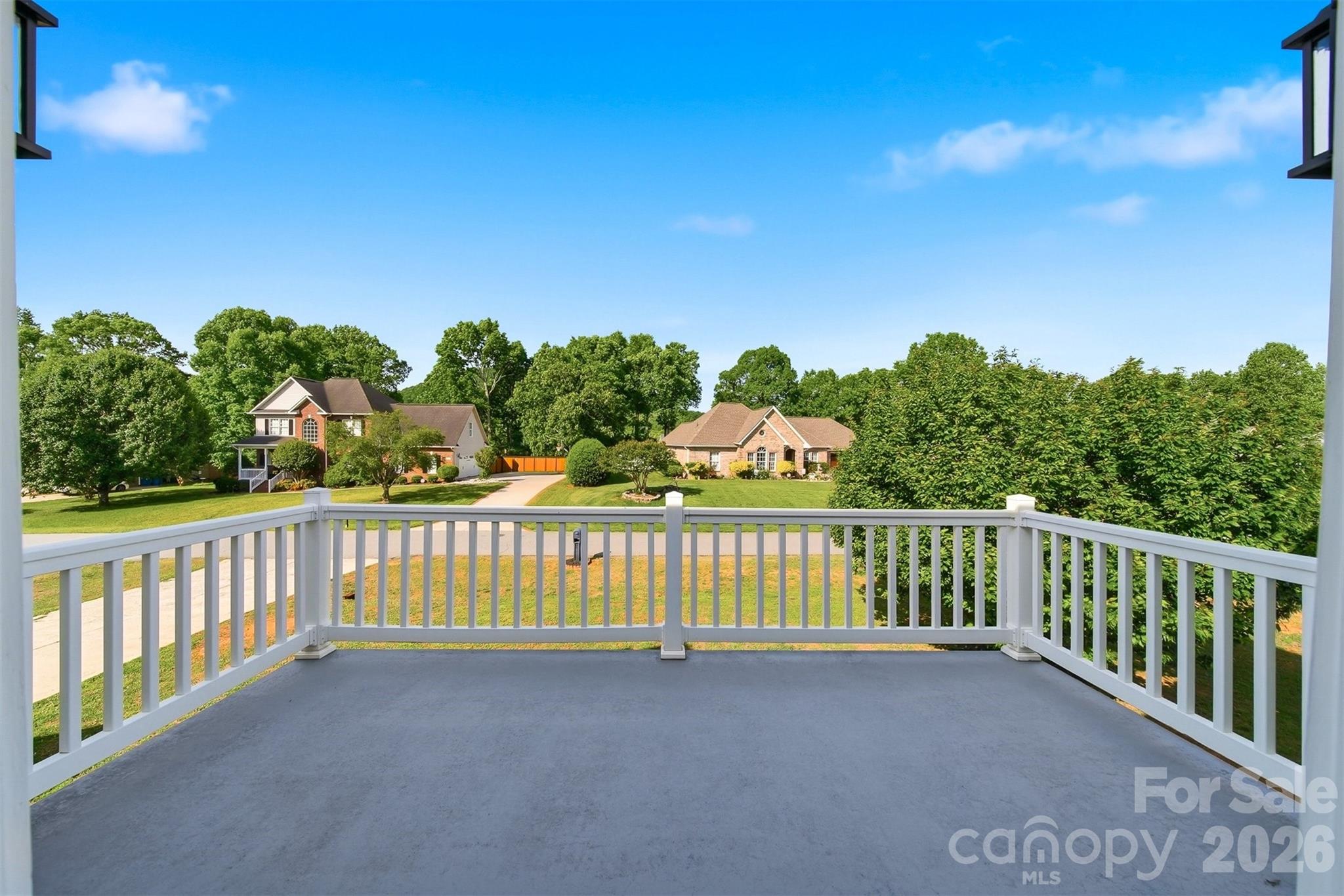 1360 Sweetbriar Lane — Hickory