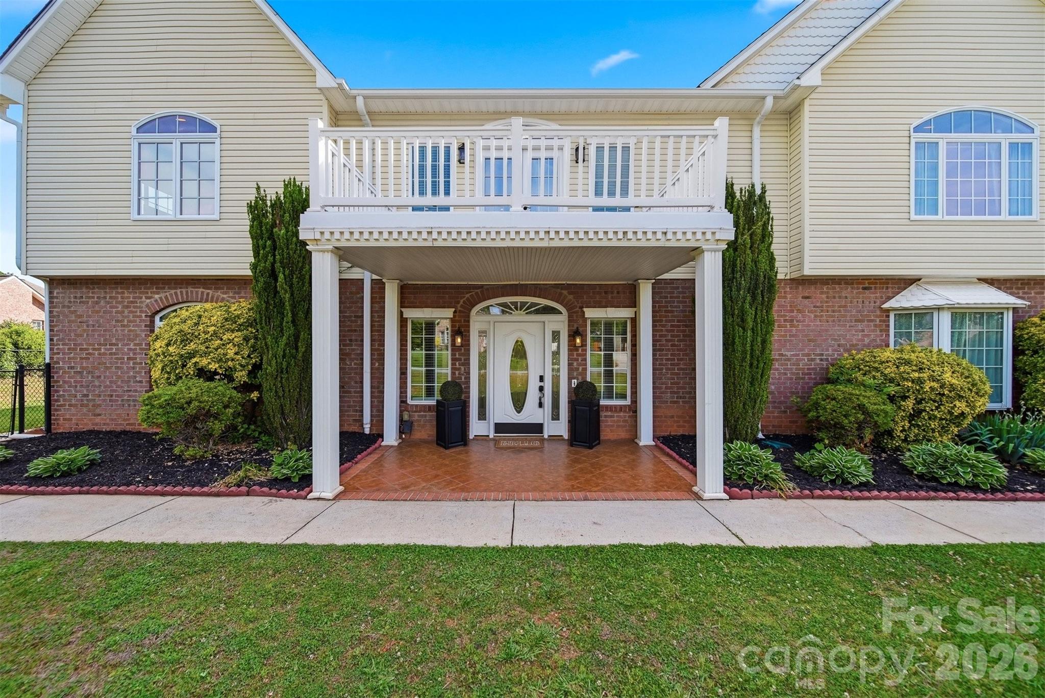 1360 Sweetbriar Lane — Hickory