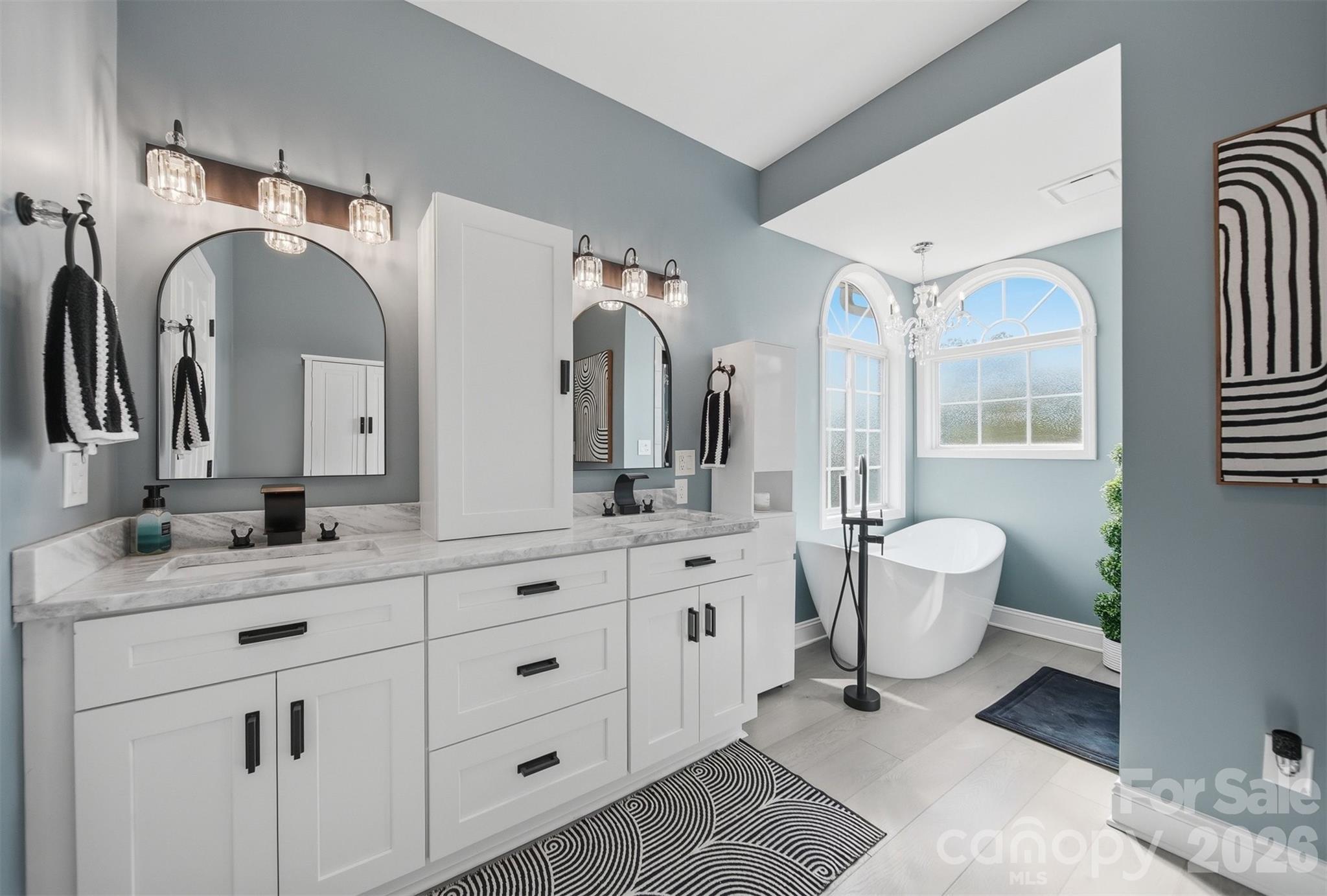 1360 Sweetbriar Lane — Hickory