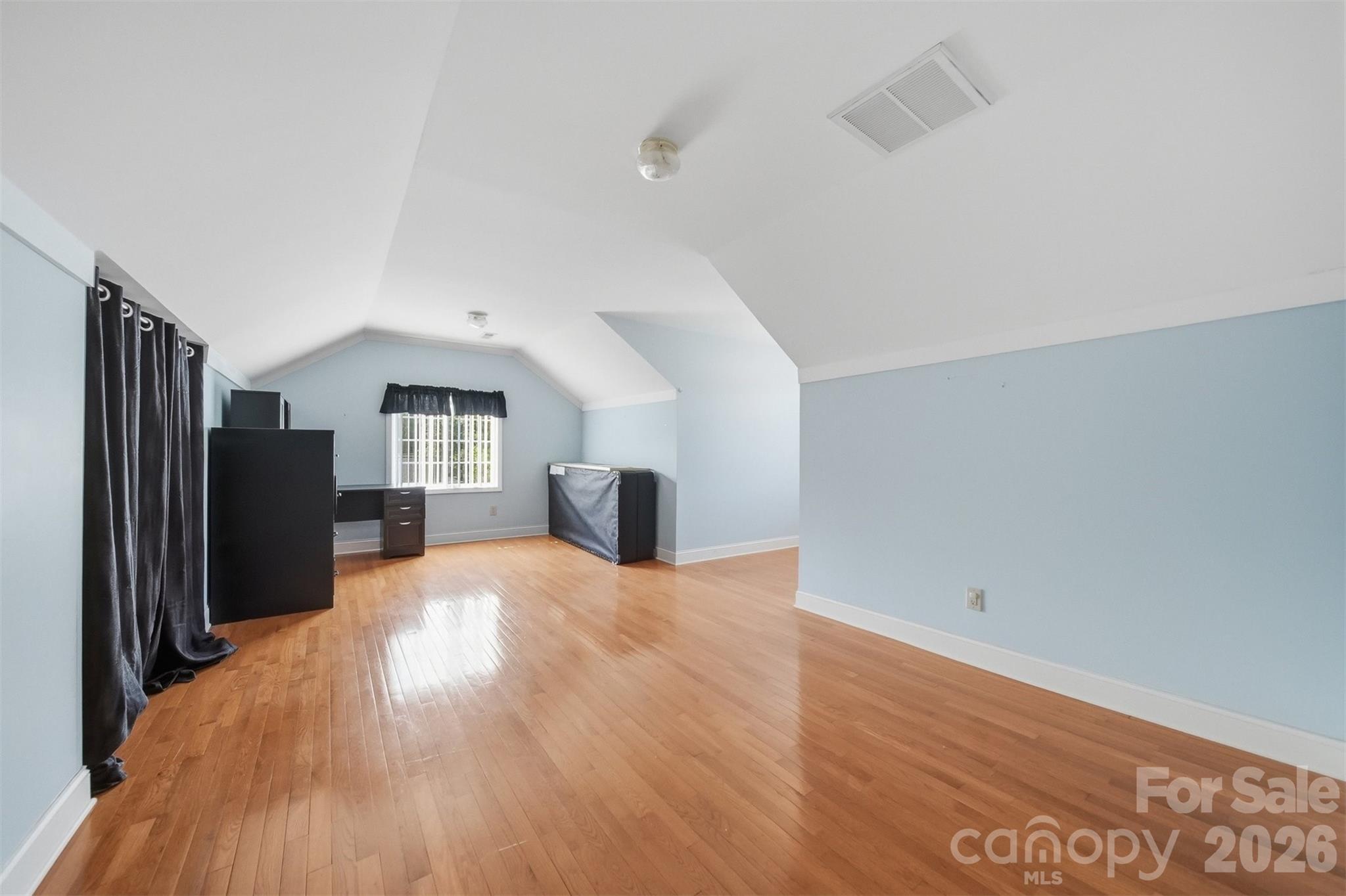 1360 Sweetbriar Lane — Hickory