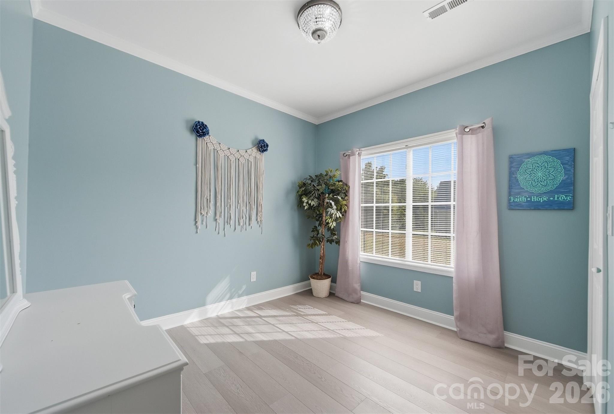 1360 Sweetbriar Lane — Hickory