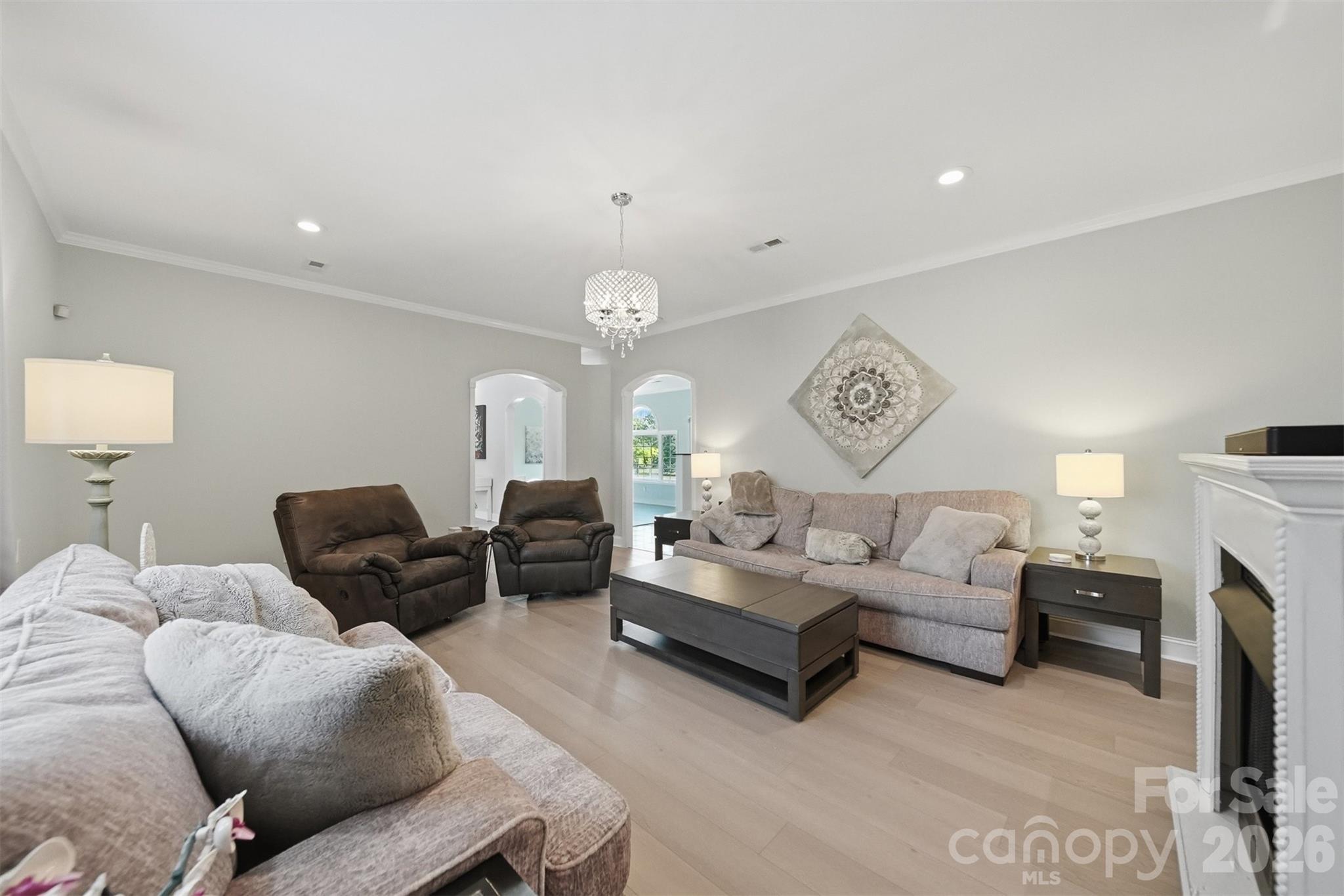 1360 Sweetbriar Lane — Hickory