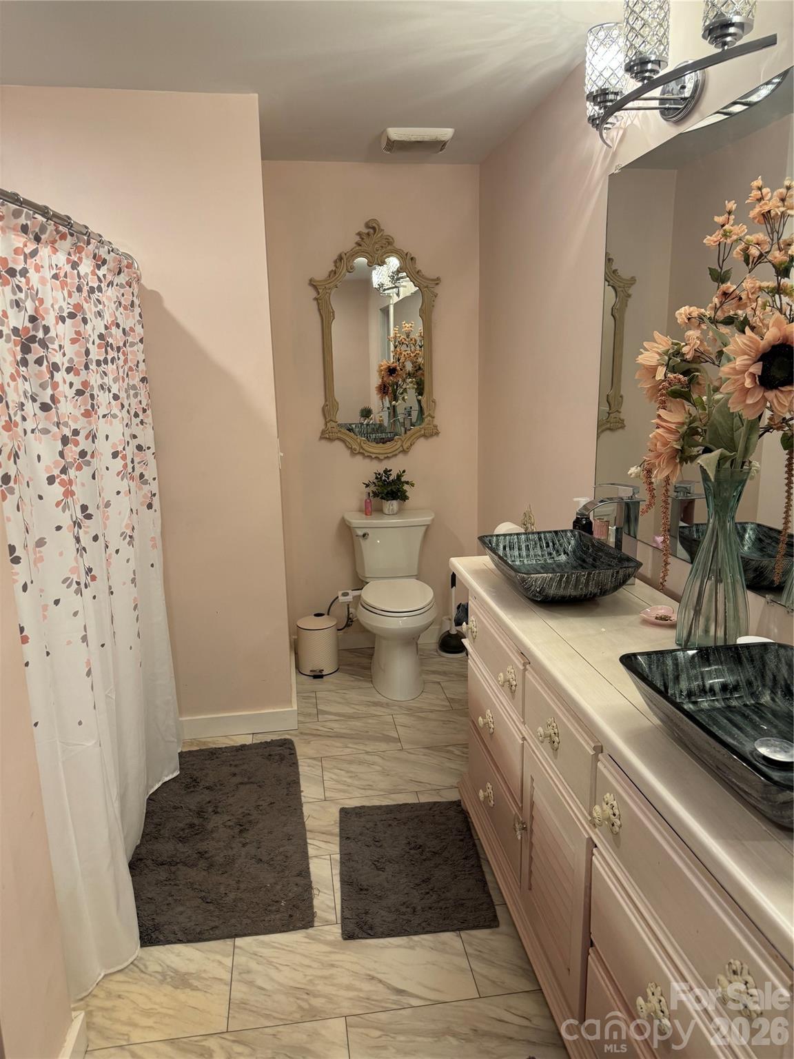 5111 Stockbridge Drive — Mount Holly