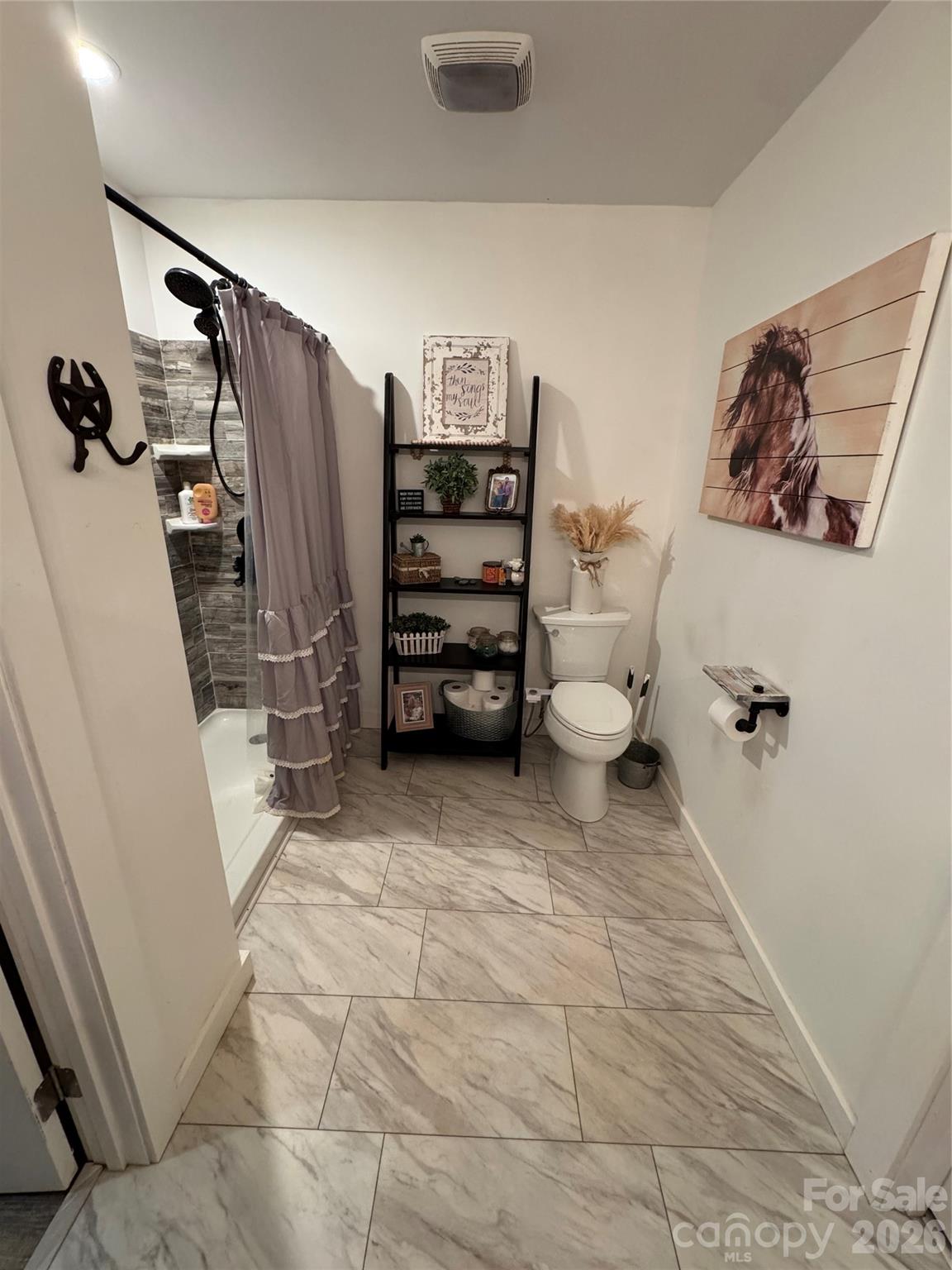 5111 Stockbridge Drive — Mount Holly