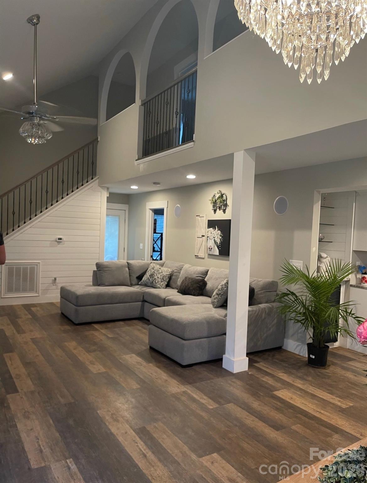 5111 Stockbridge Drive — Mount Holly