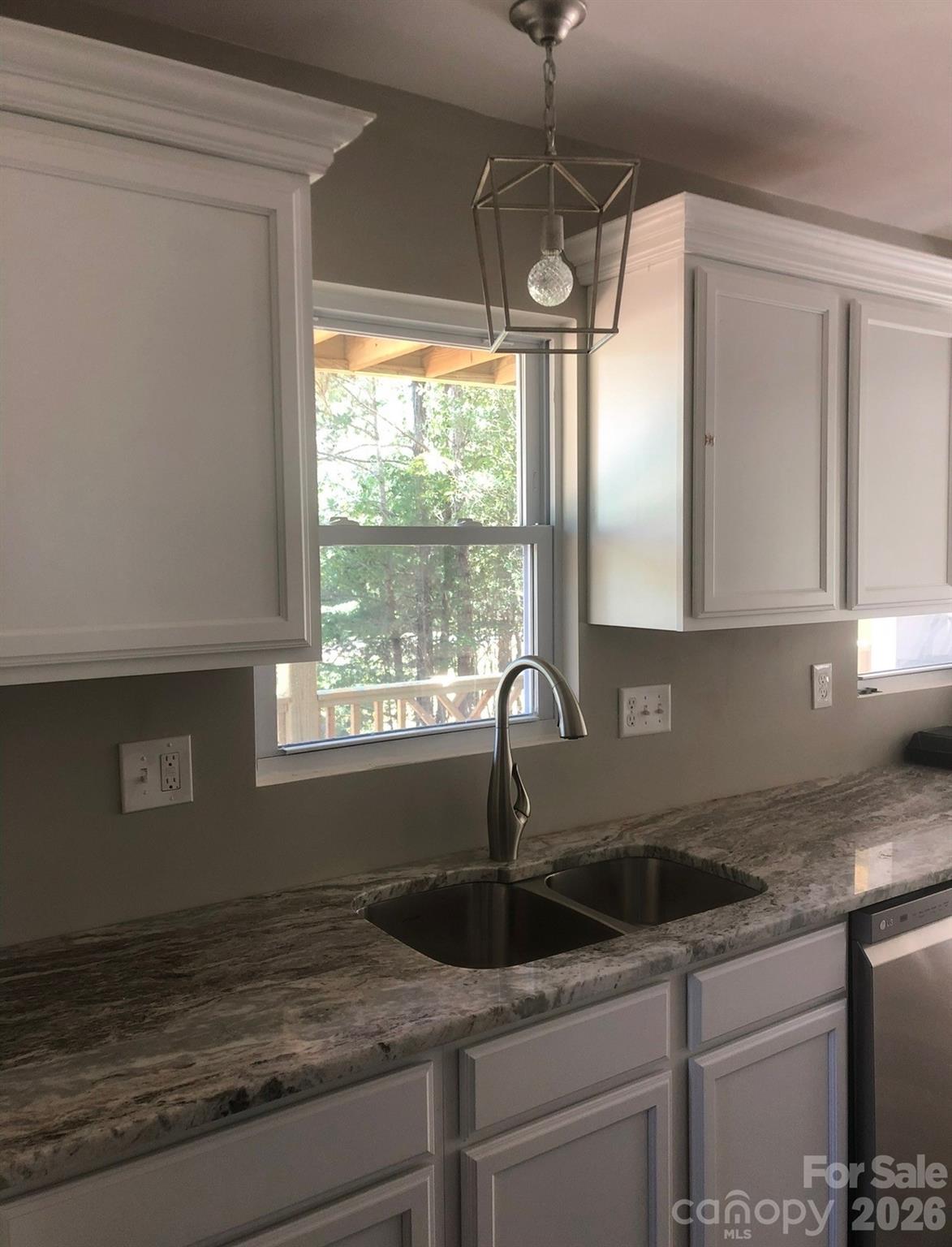 5111 Stockbridge Drive — Mount Holly
