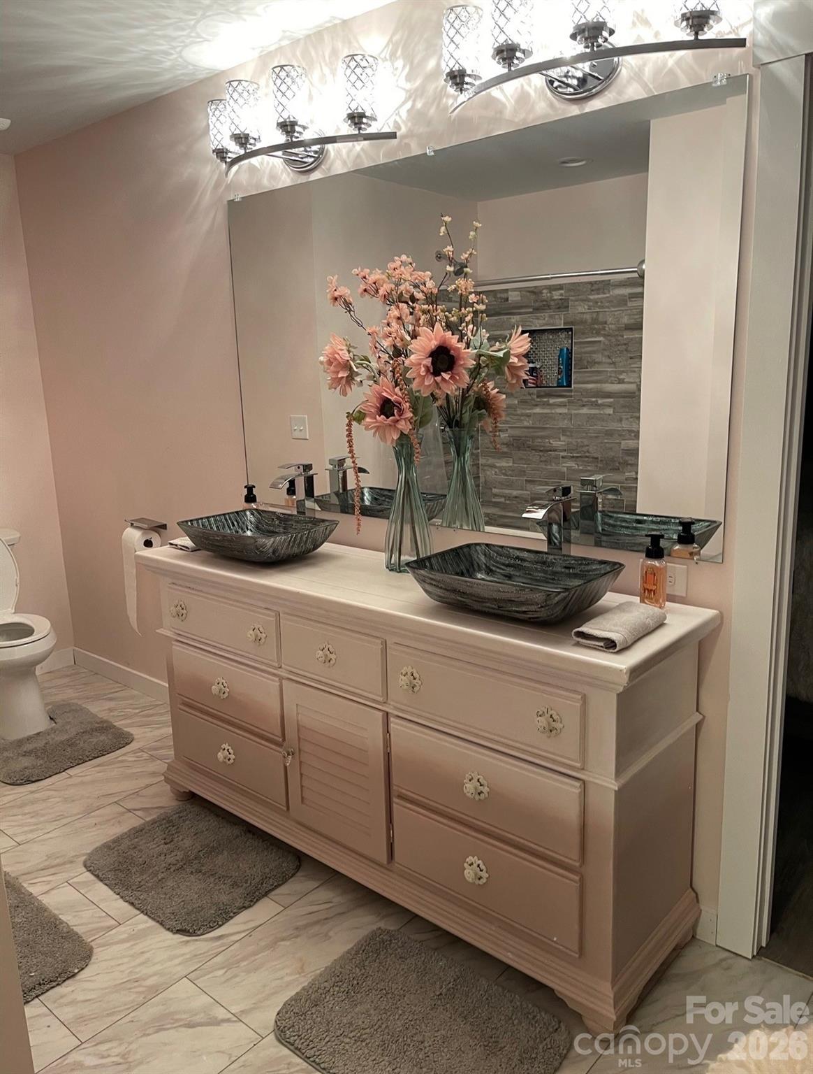 5111 Stockbridge Drive — Mount Holly