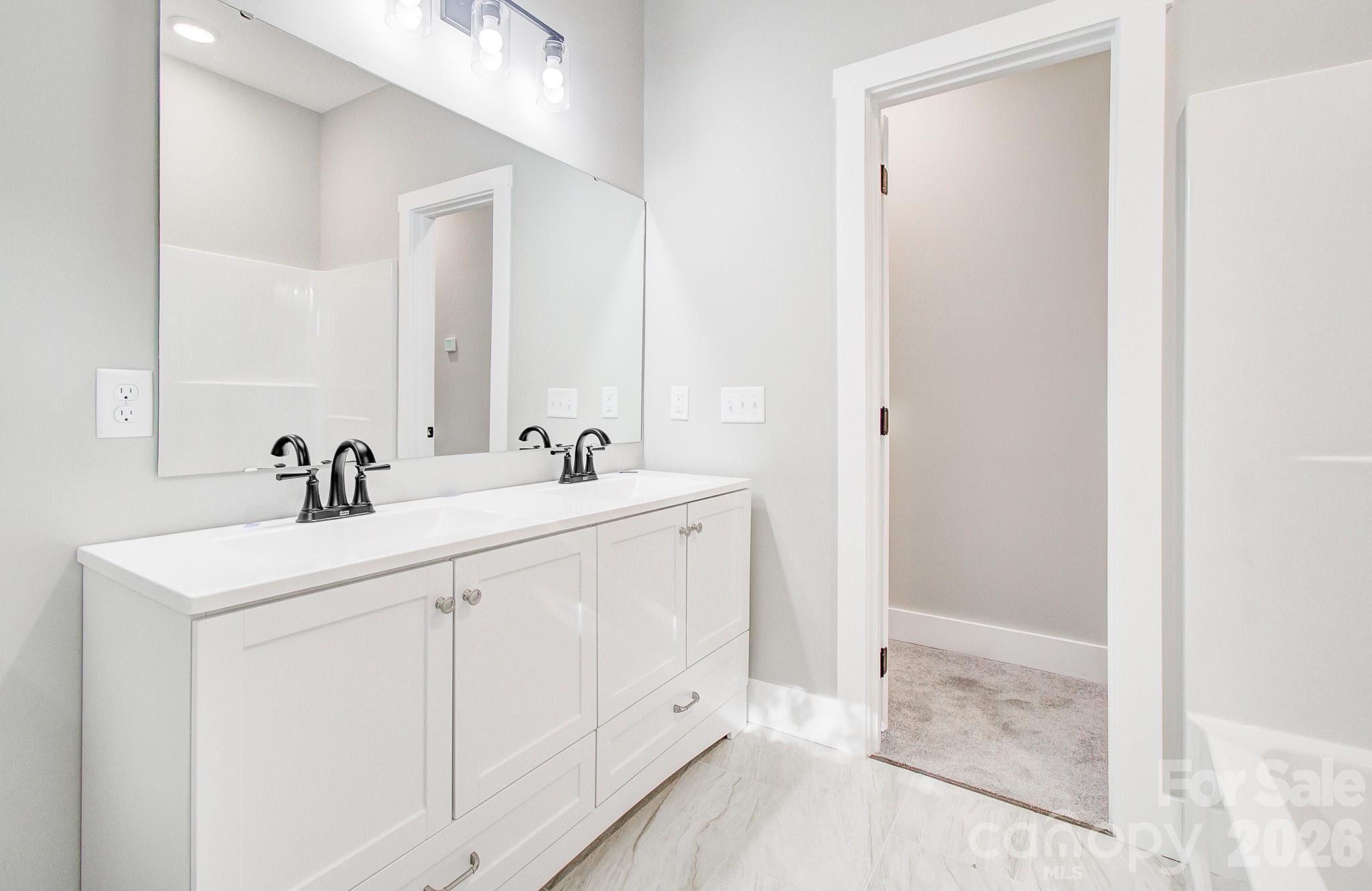 115 Northbend Drive — Asheville