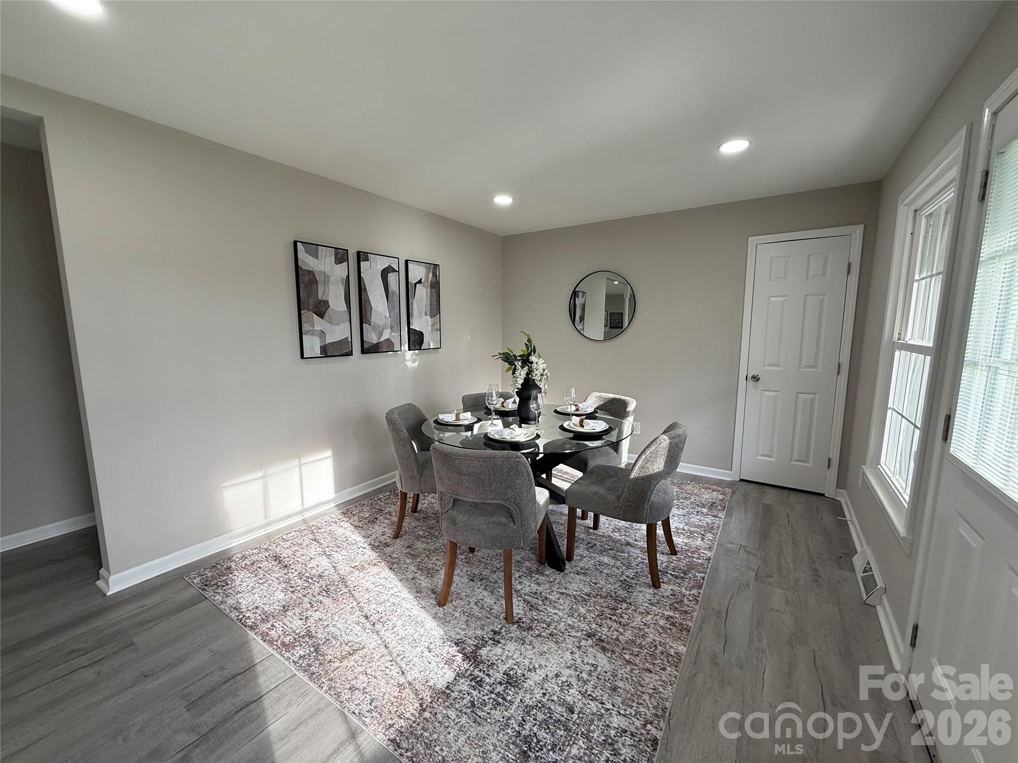 2411 Kimway Drive — Matthews