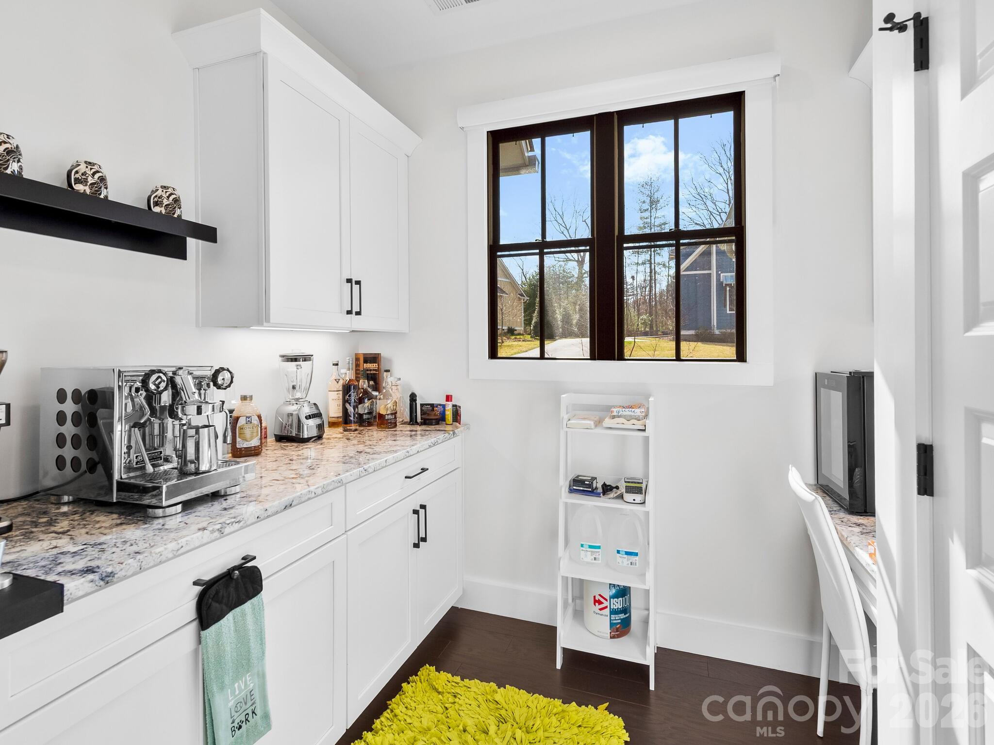 215 Lindsey Farm Drive — Flat Rock