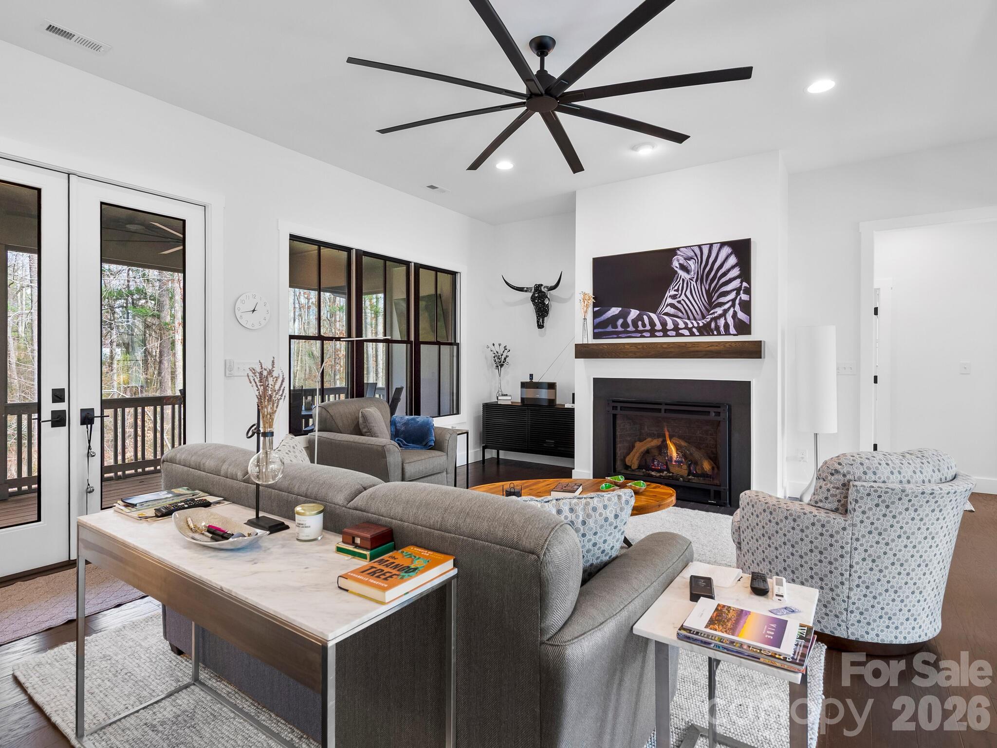 215 Lindsey Farm Drive — Flat Rock