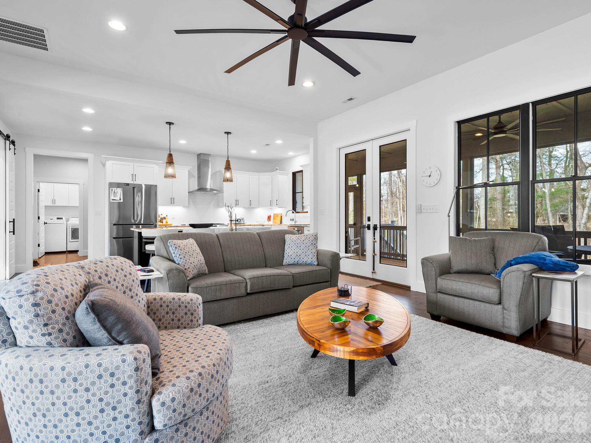 215 Lindsey Farm Drive — Flat Rock