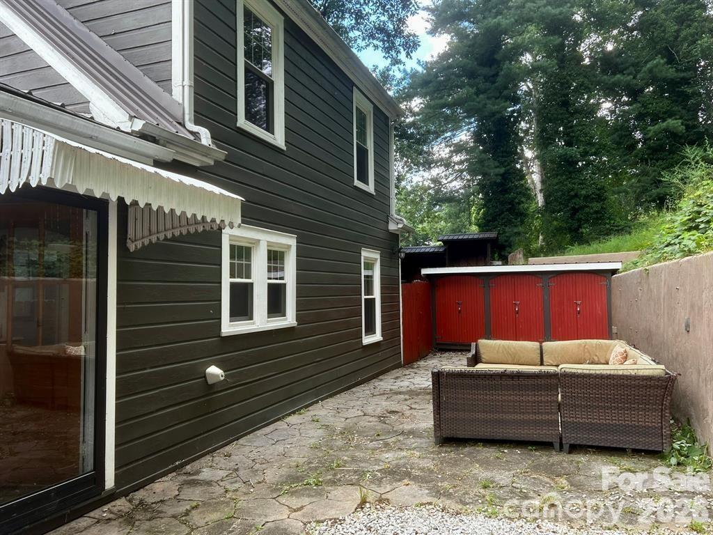 404 Huffman Street — Morganton
