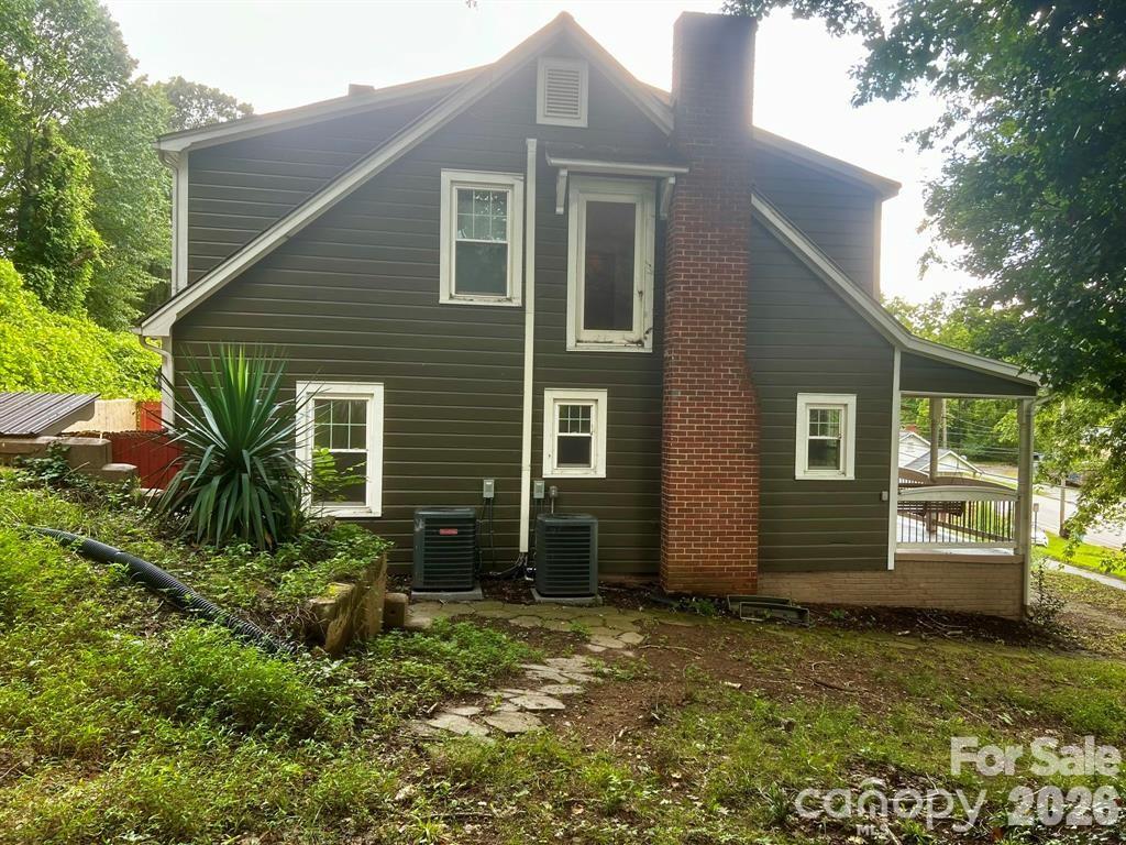 404 Huffman Street — Morganton