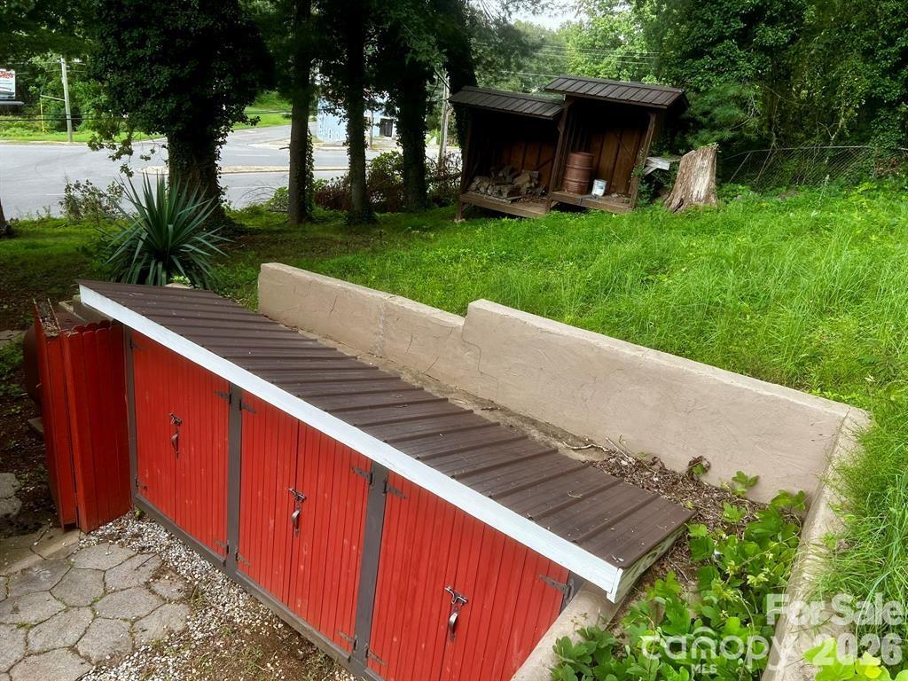 404 Huffman Street — Morganton