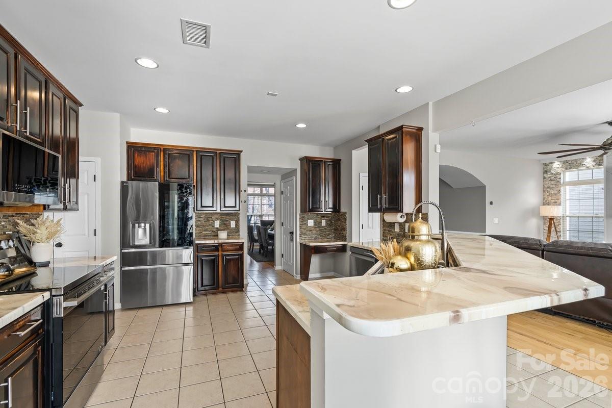 11413 Mangla Drive — Charlotte